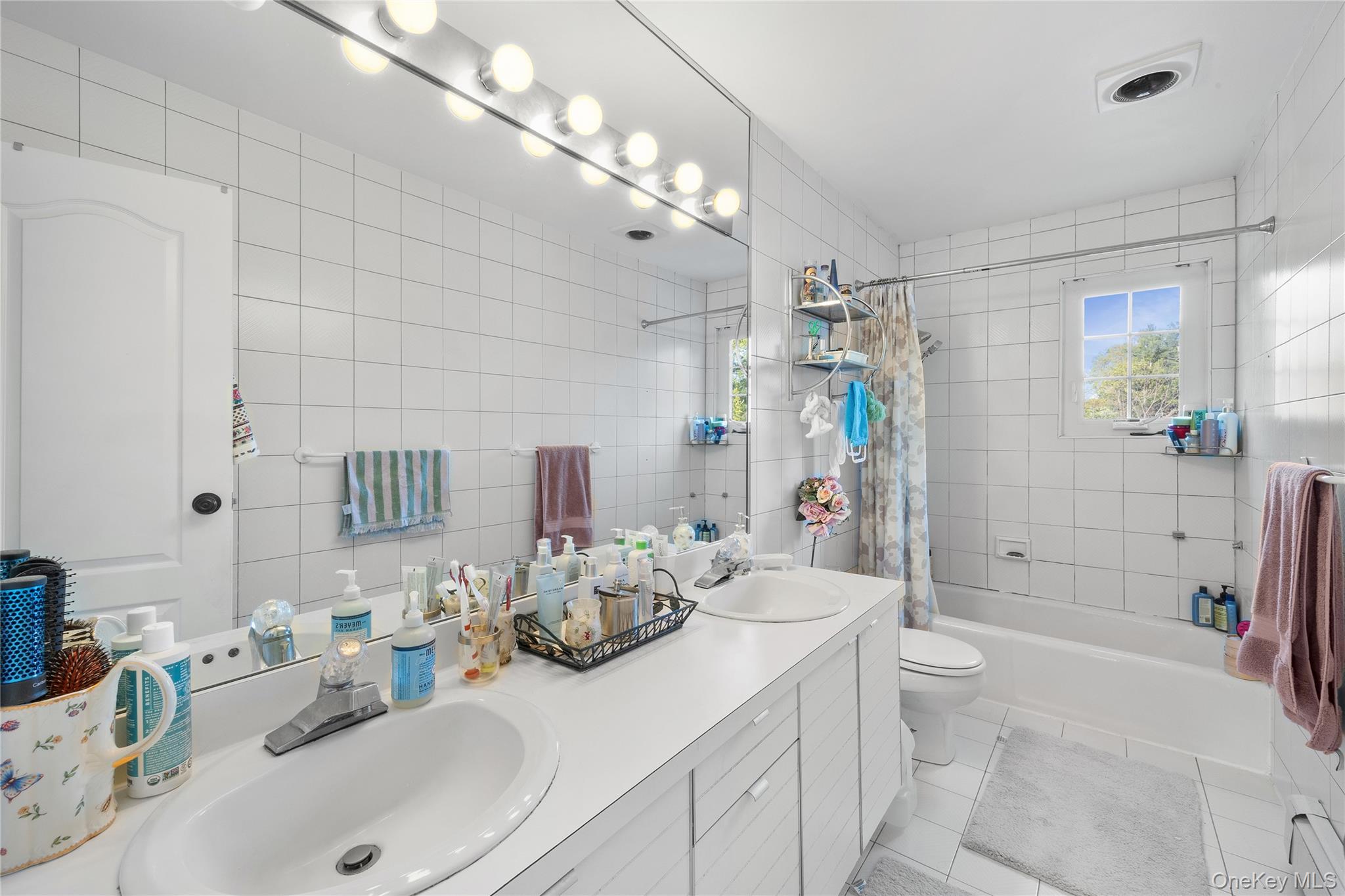 16 Cabriolet Lane Property Photo 30