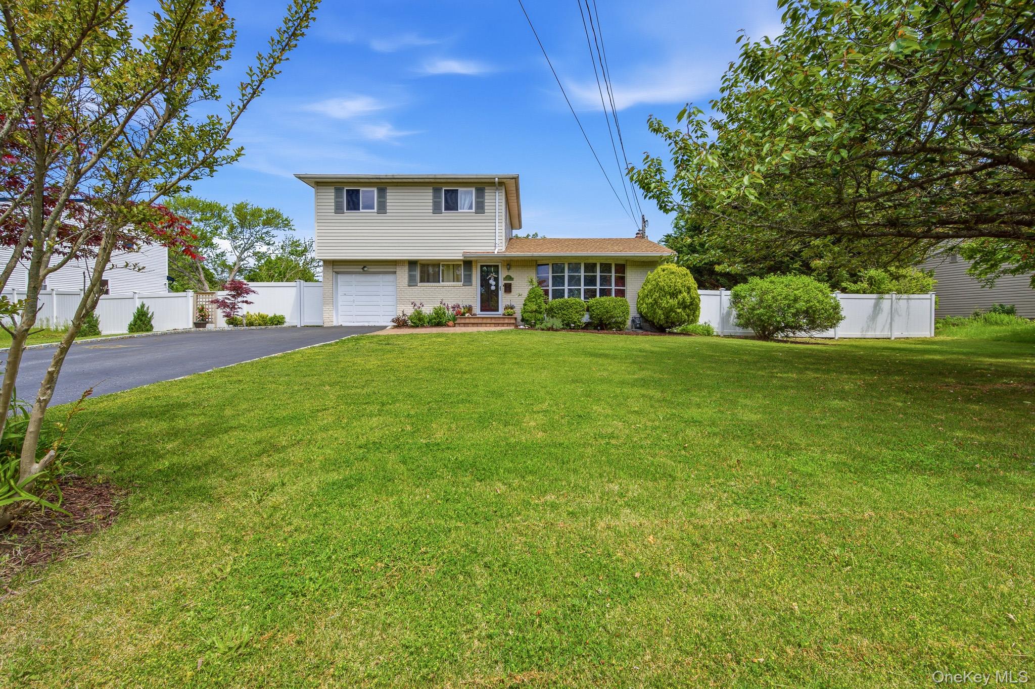 23 Riverdale Avenue Property Photo 1