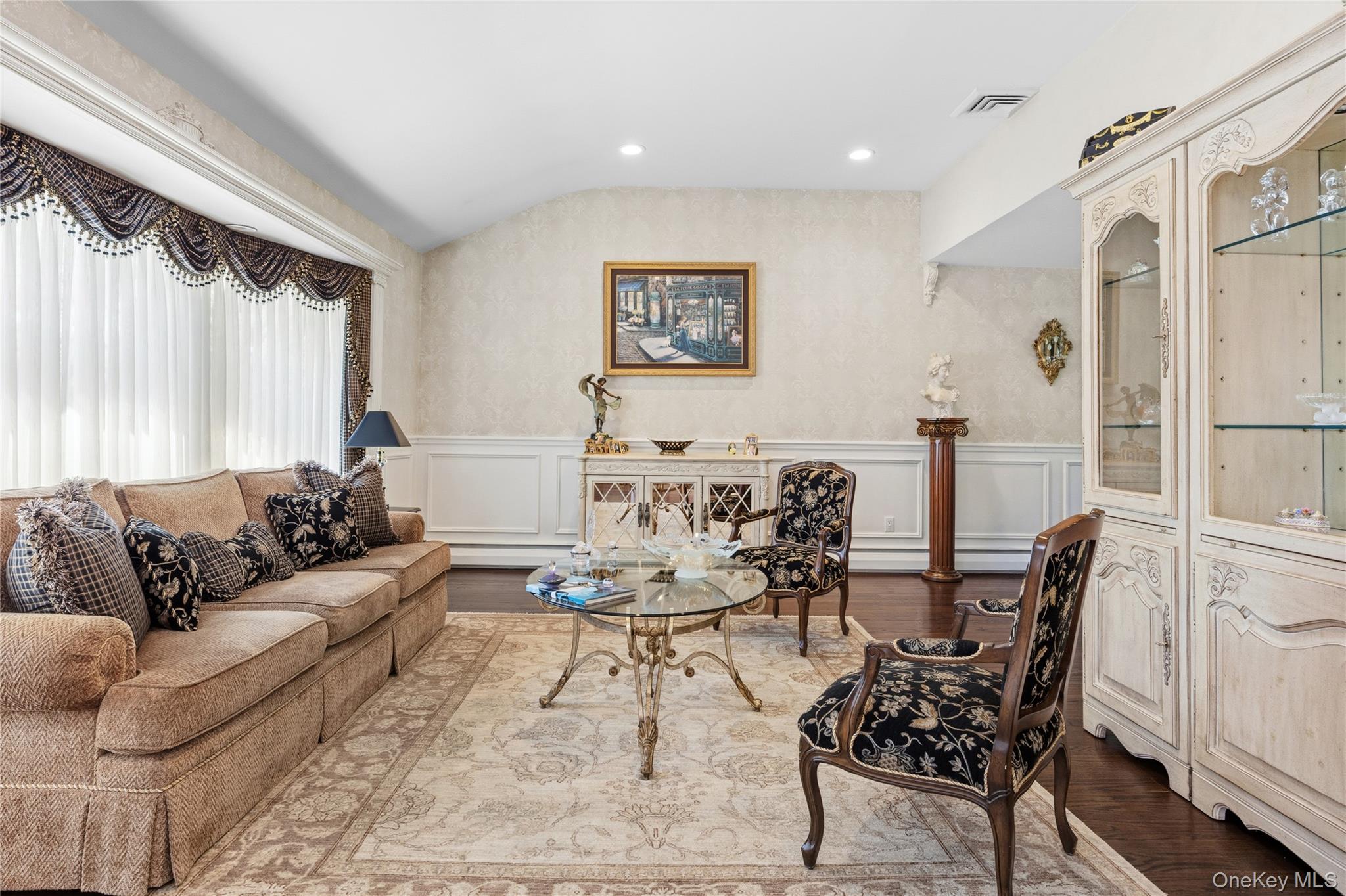 77 Lake Drive Property Photo 5