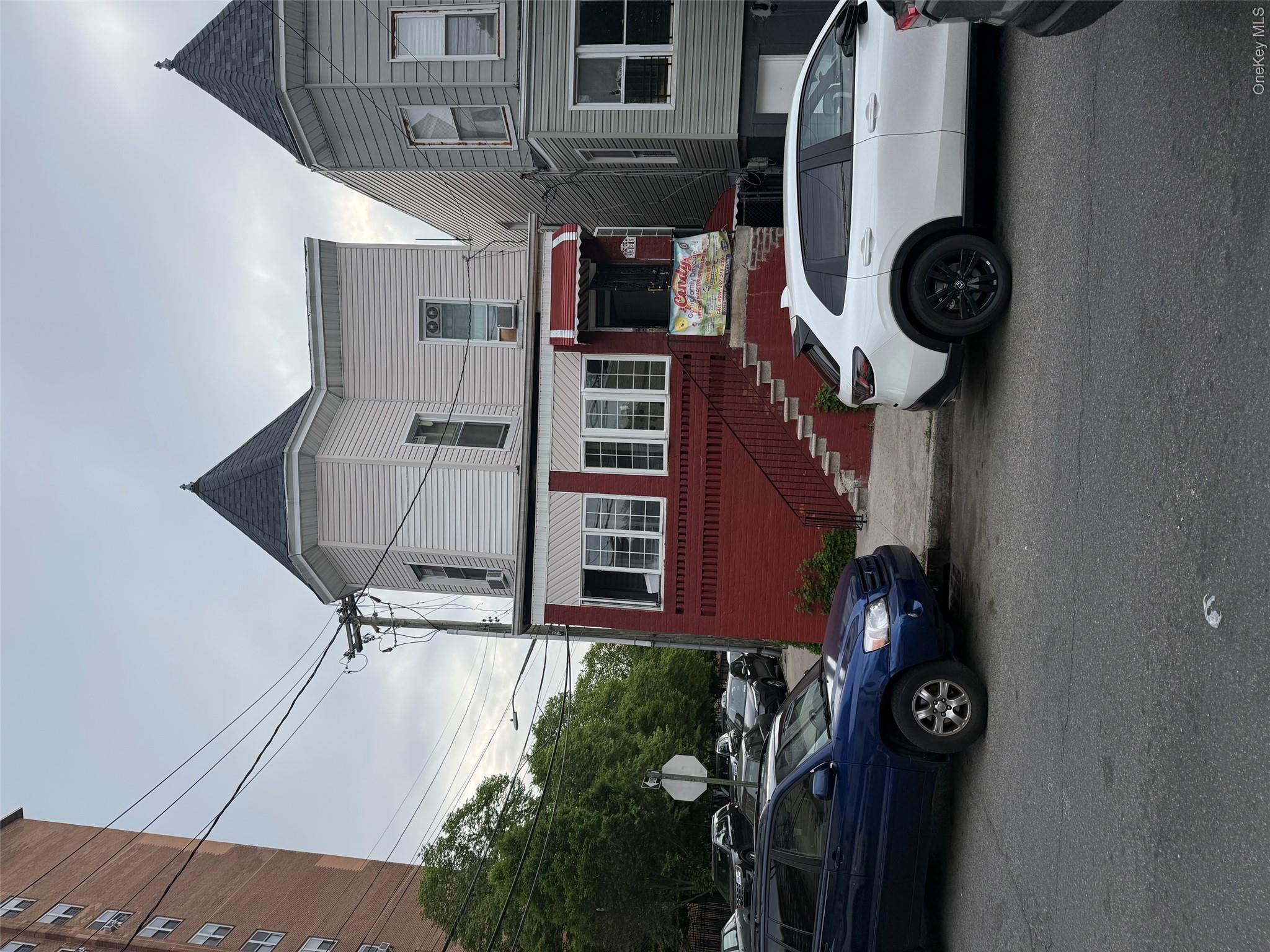 3525 Barnes Avenue Property Photo 2