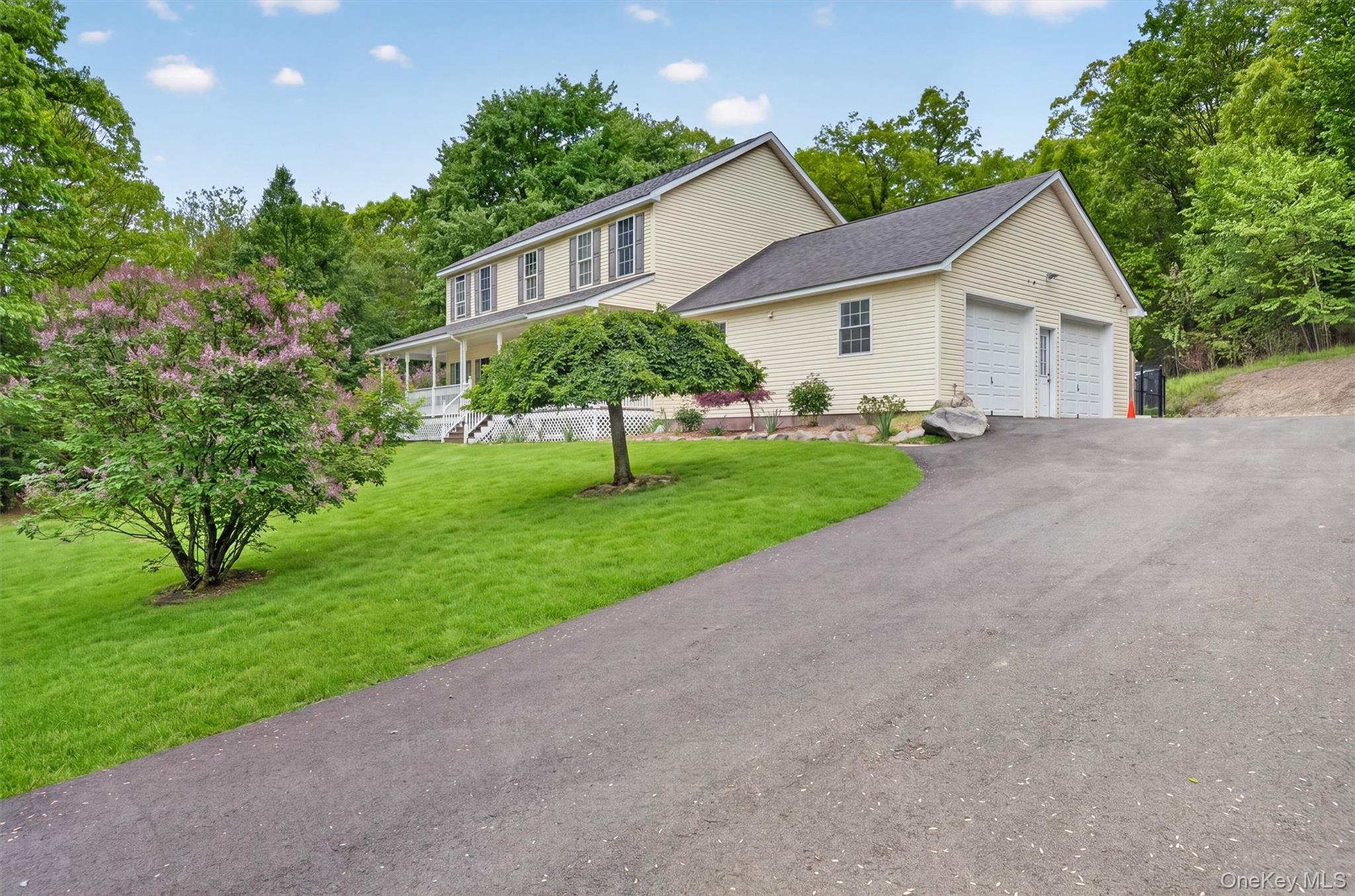 4 Clover Lane Property Photo 2