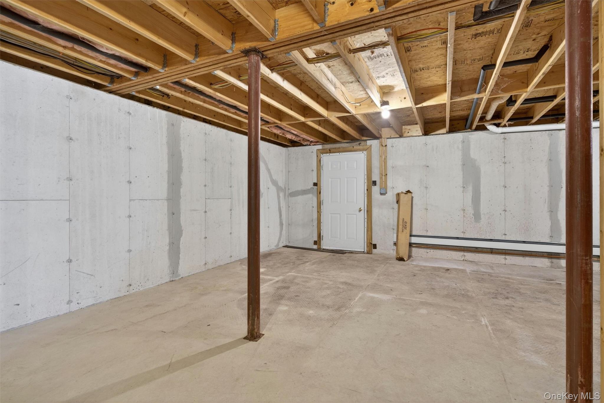 4 Clover Lane Property Photo 32