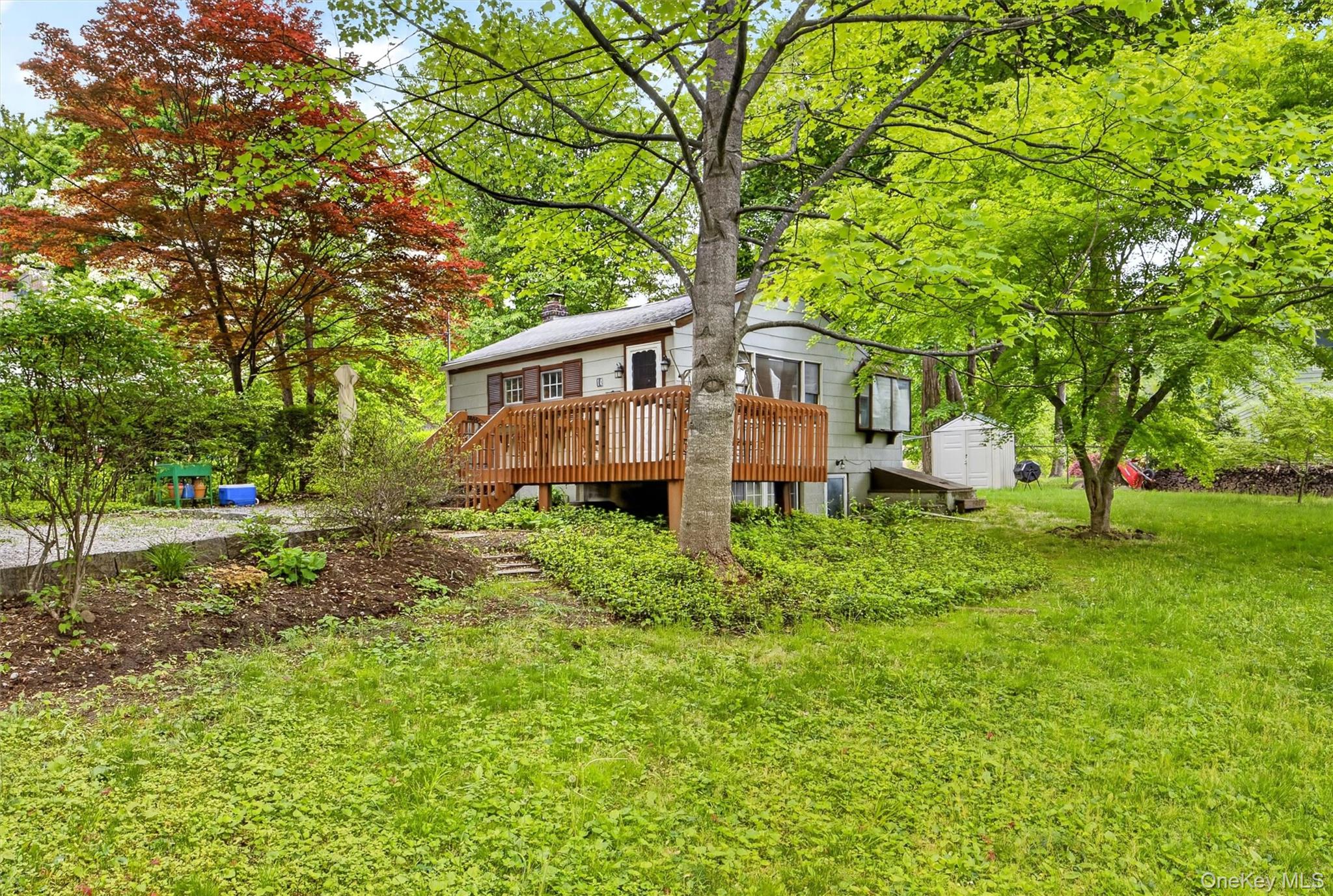 10 Mount Green Road Property Photo 2