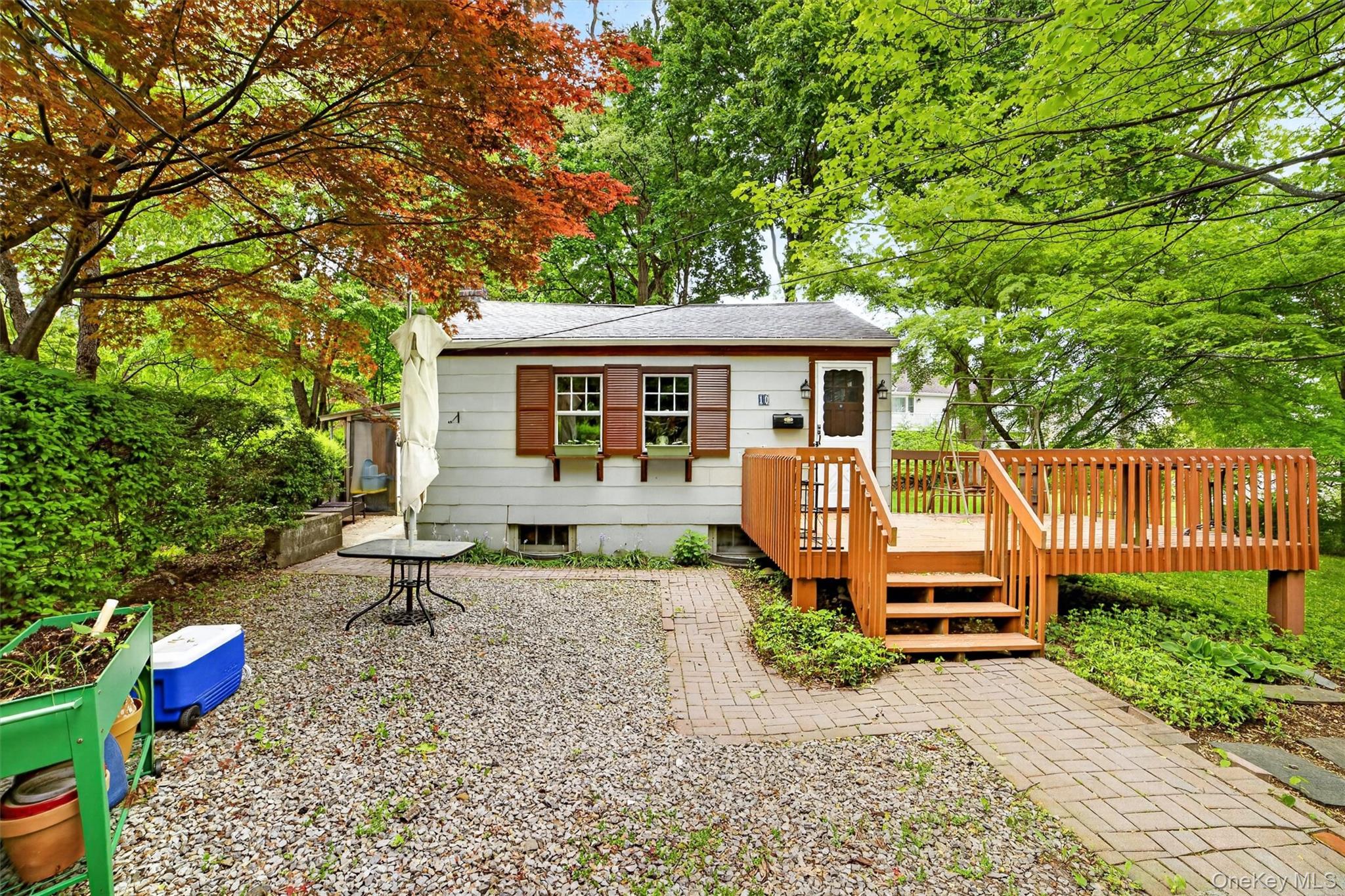 10 Mount Green Road Property Photo 5