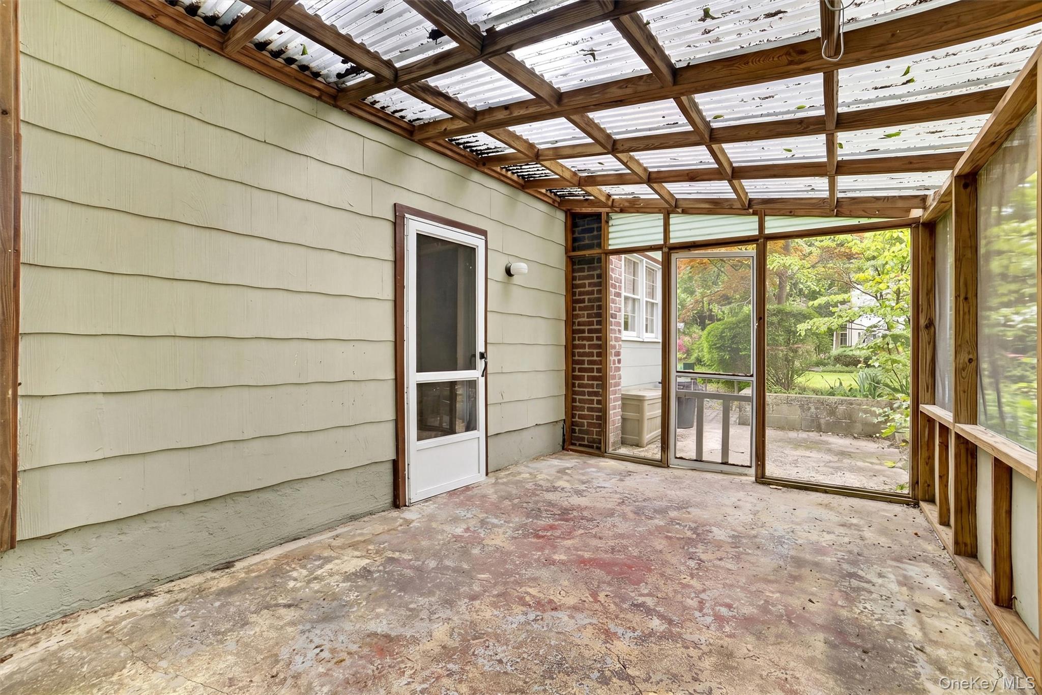 10 Mount Green Road Property Photo 12