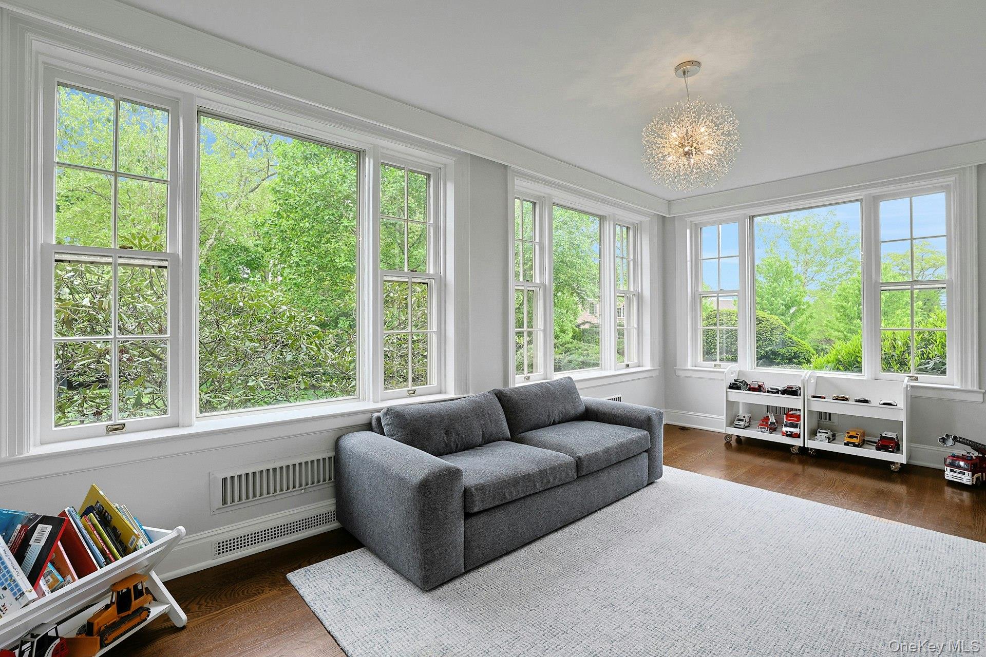 7 Forest Circle Property Photo 8