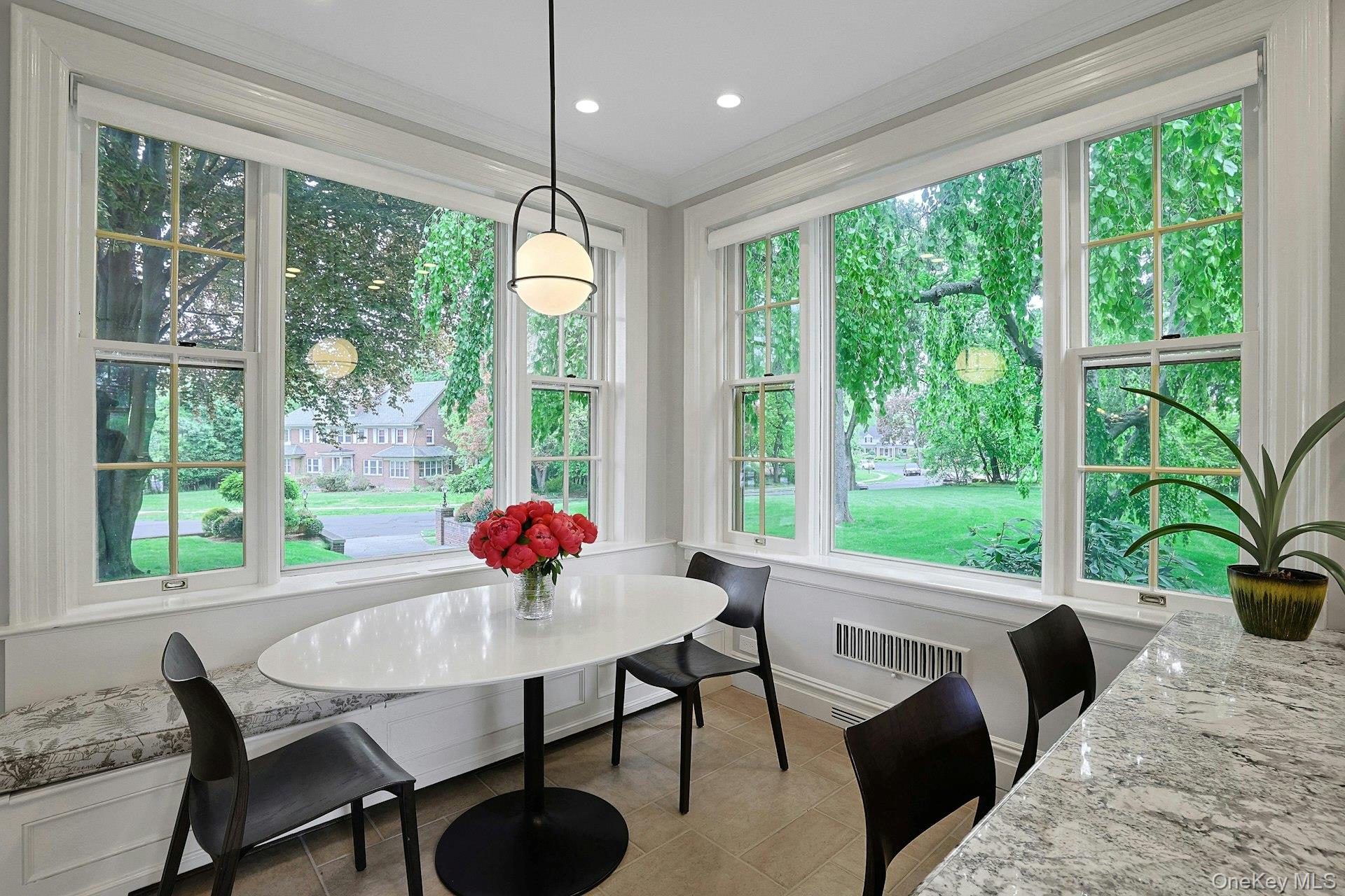 7 Forest Circle Property Photo 10