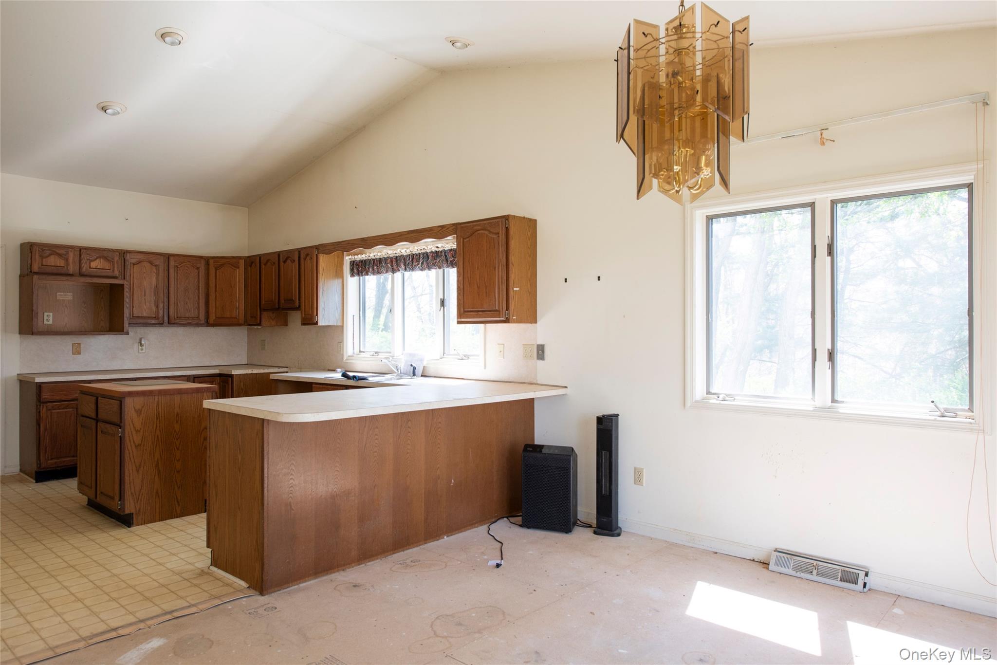 97 Spencer Drive Property Photo 6