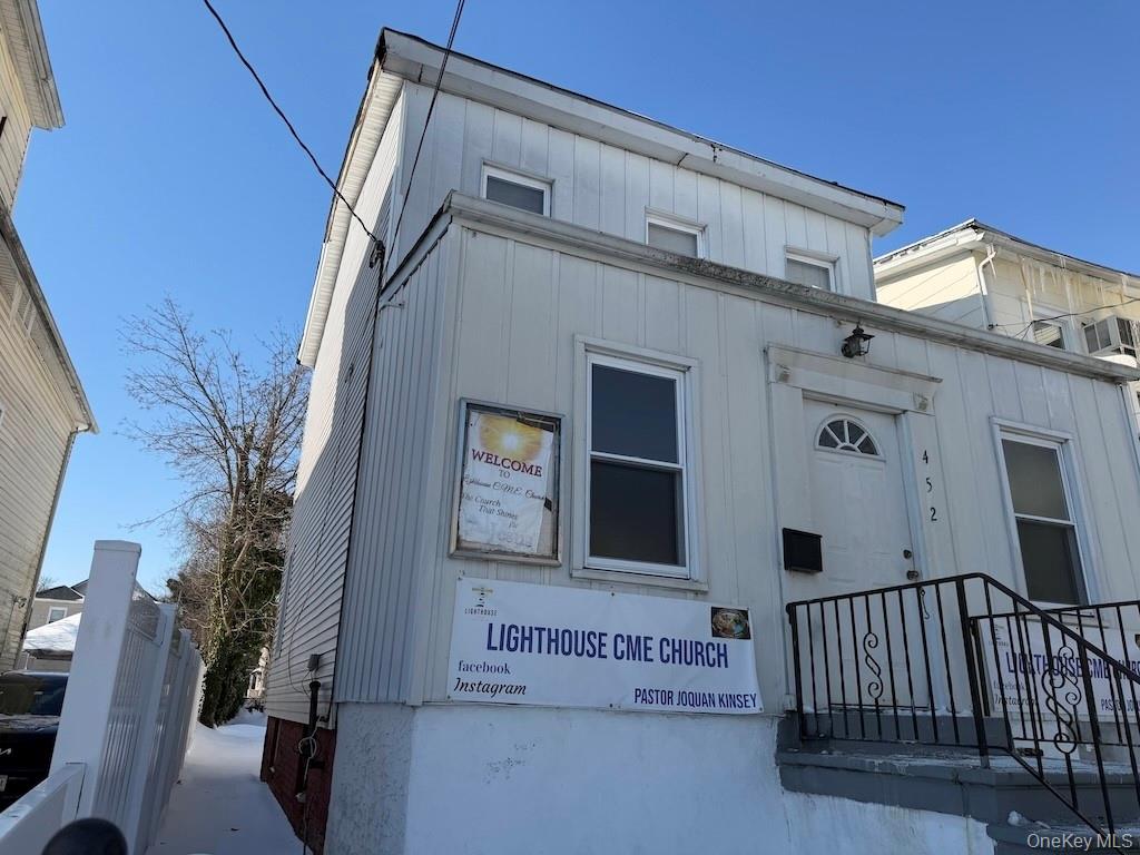 452 S 7th Avenue Property Photo 1