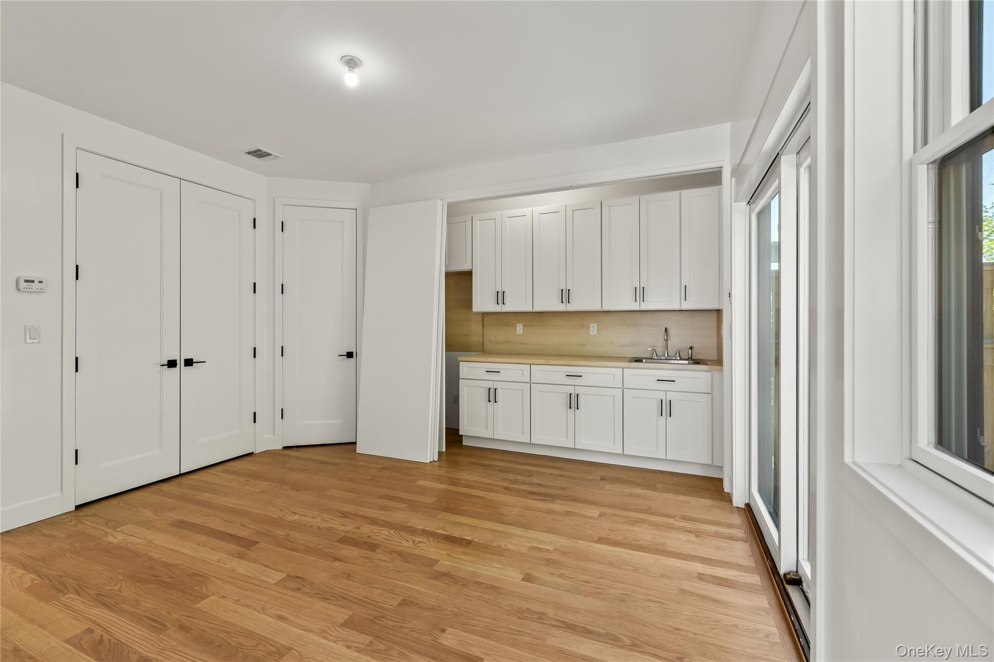 37 Ewing Avenue 201 Property Photo 21