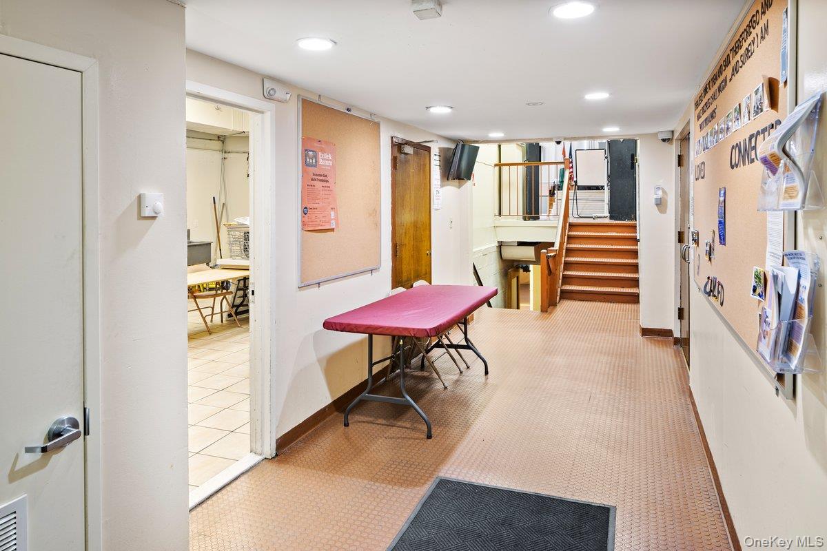 343 Jerusalem Avenue Property Photo 45