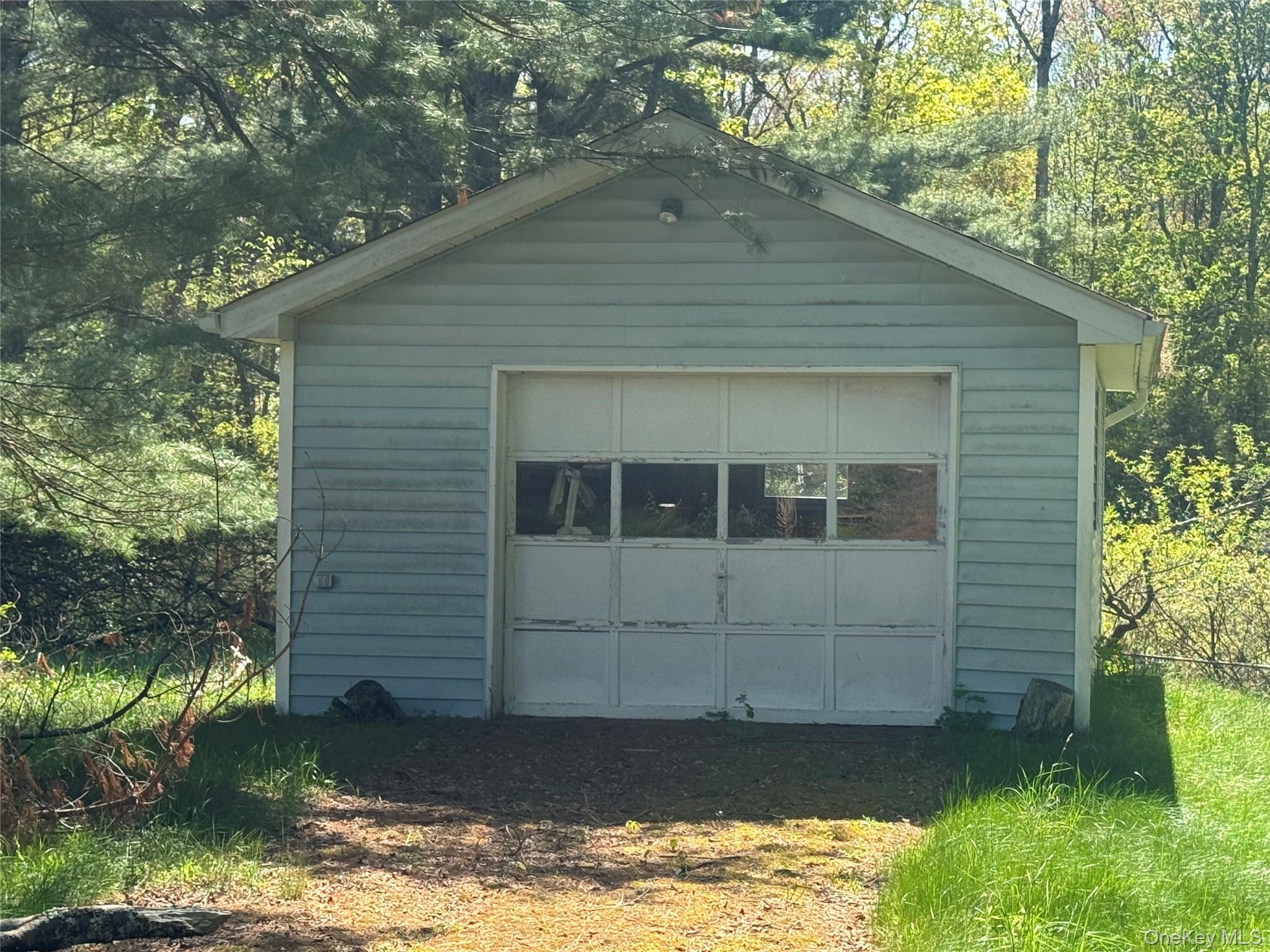 1613 Forestburgh Road Property Photo 19
