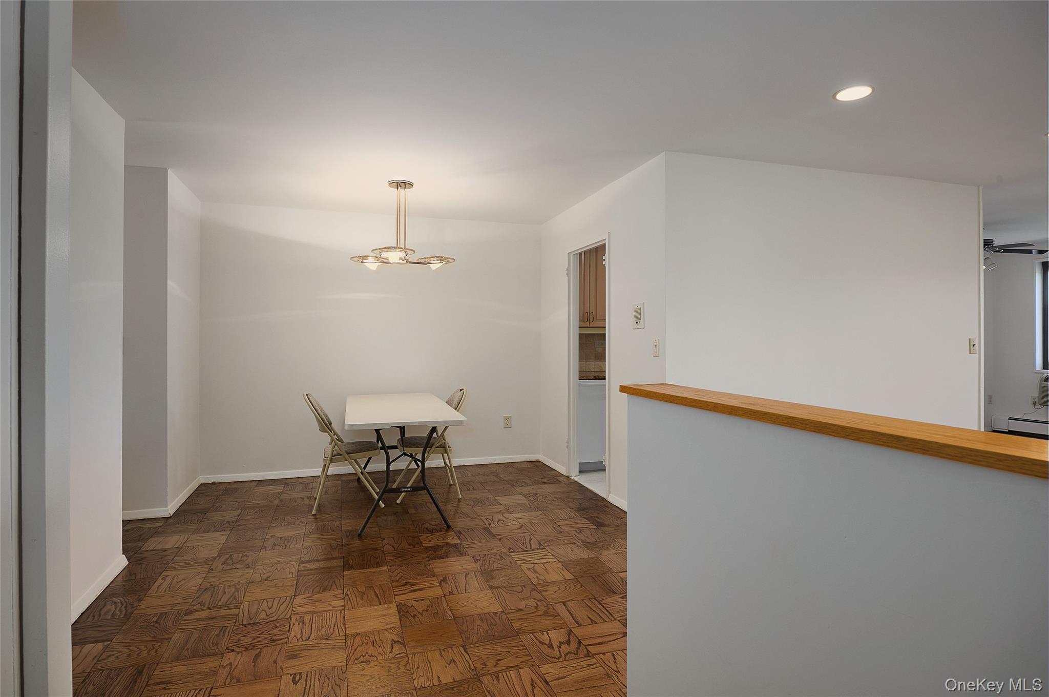 100 E Hartsdale Avenue 4dw Property Photo 5