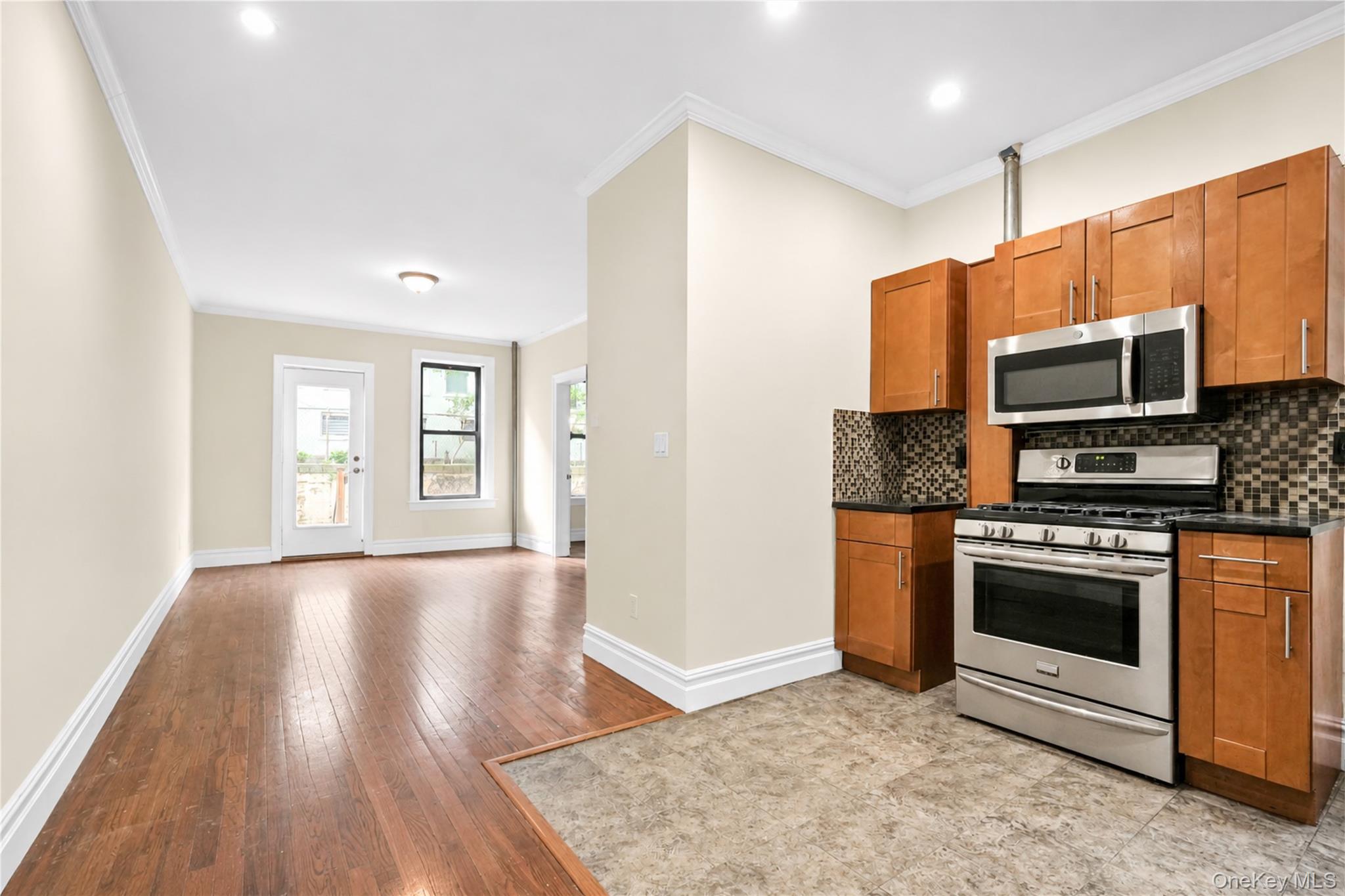3155 35th Street Property Photo 5