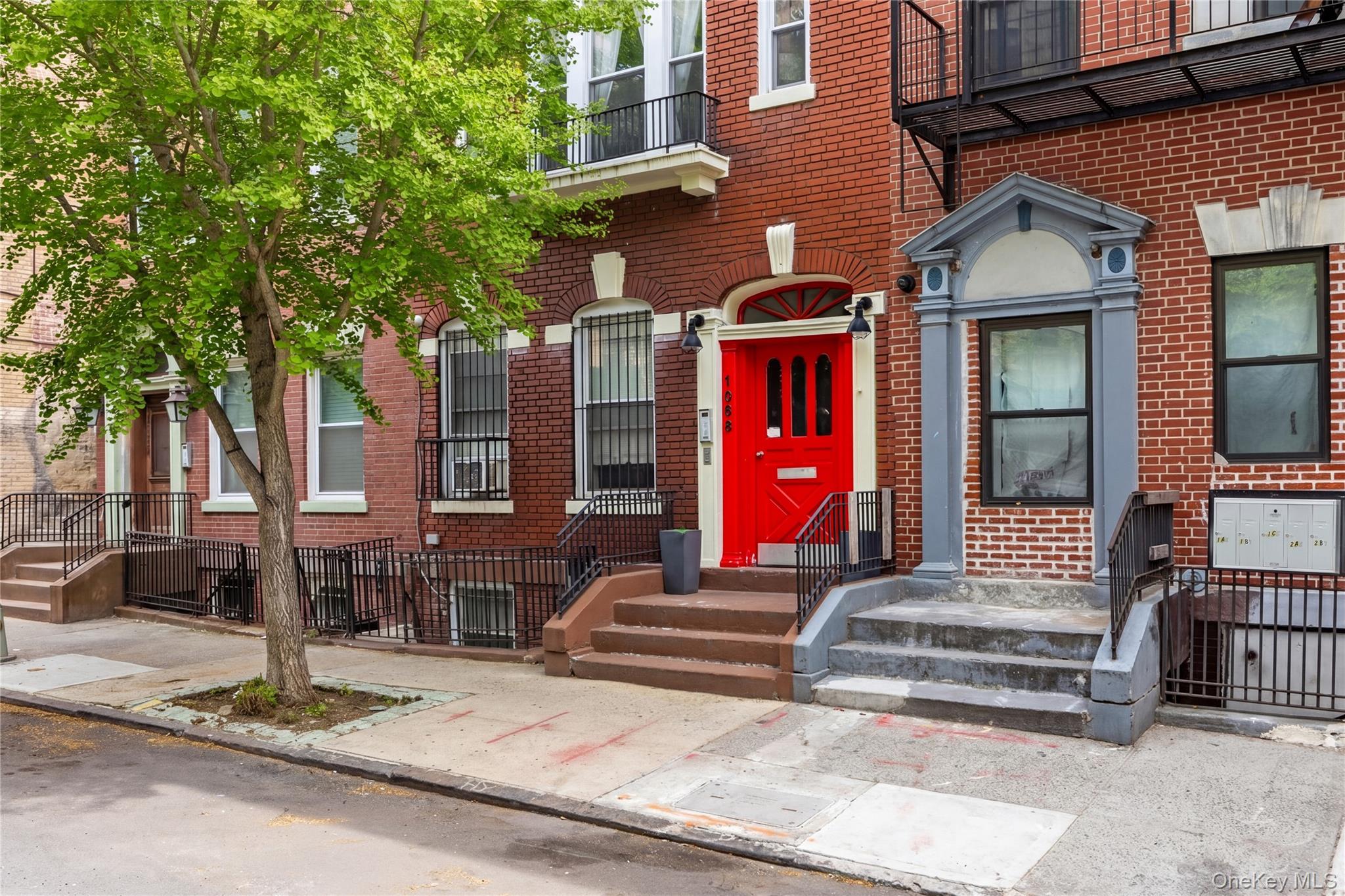 1068 Walton Avenue Property Photo 2