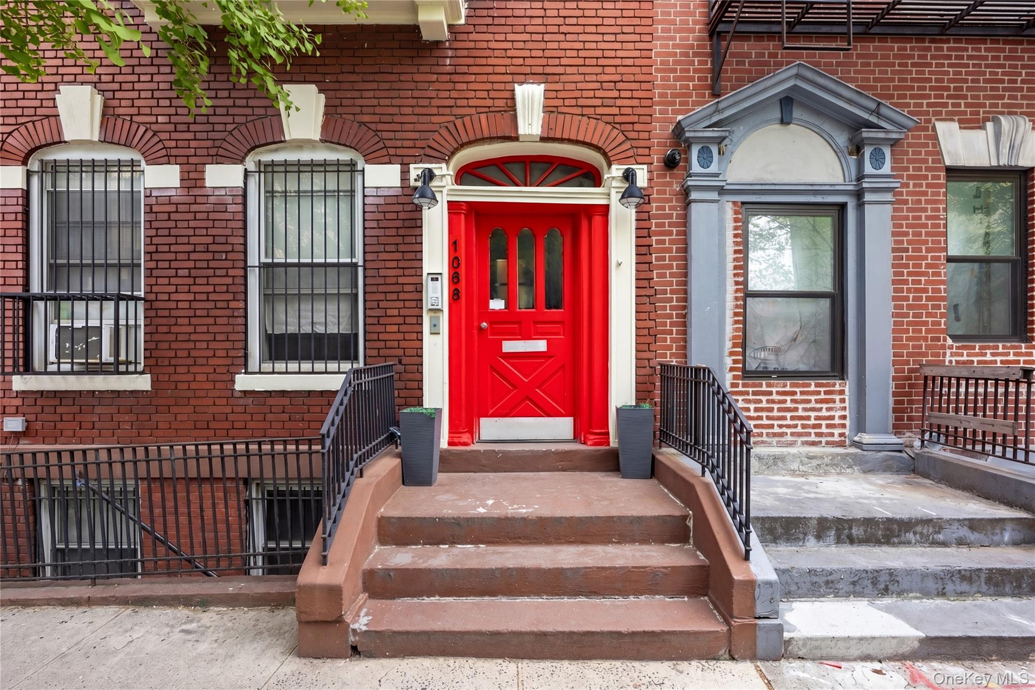 1068 Walton Avenue Property Photo 3