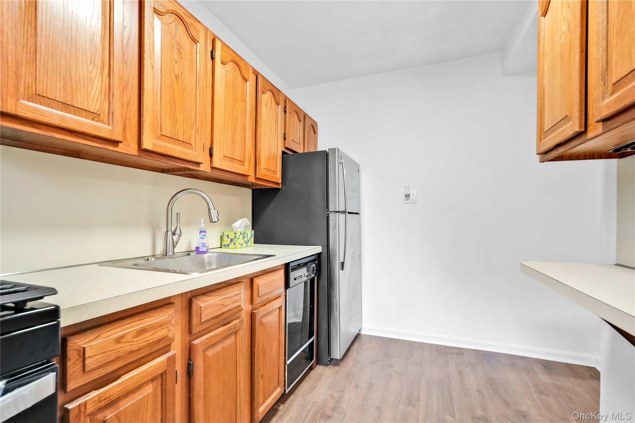 170-06 Crocheron Avenue 2e Property Photo 10