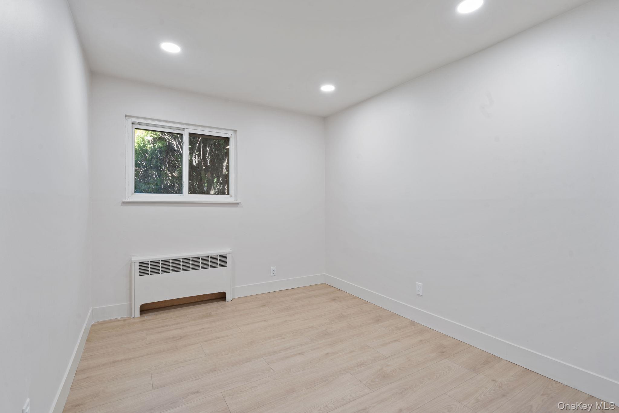 14 Ellen Place Property Photo 9