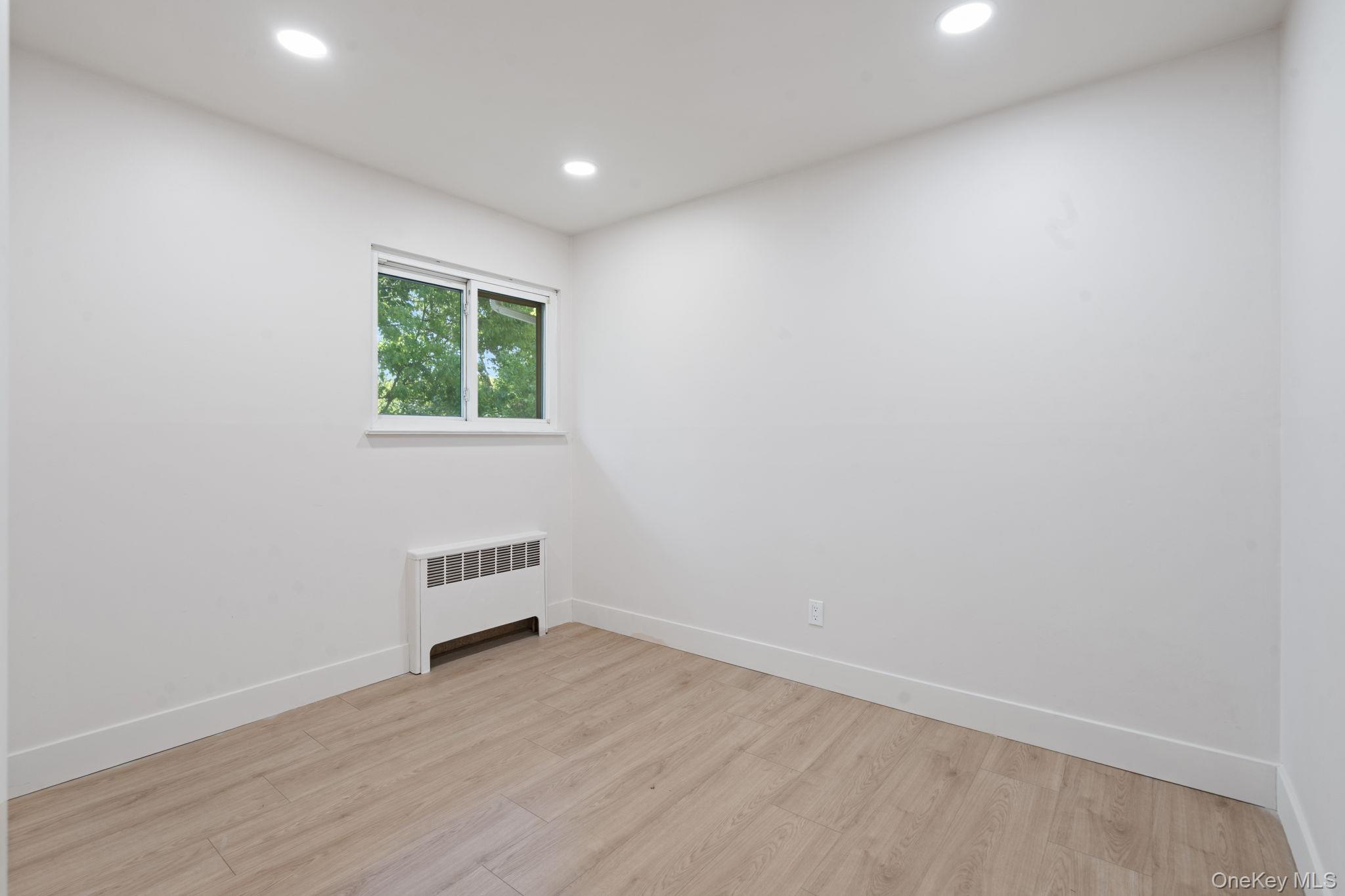 14 Ellen Place Property Photo 13