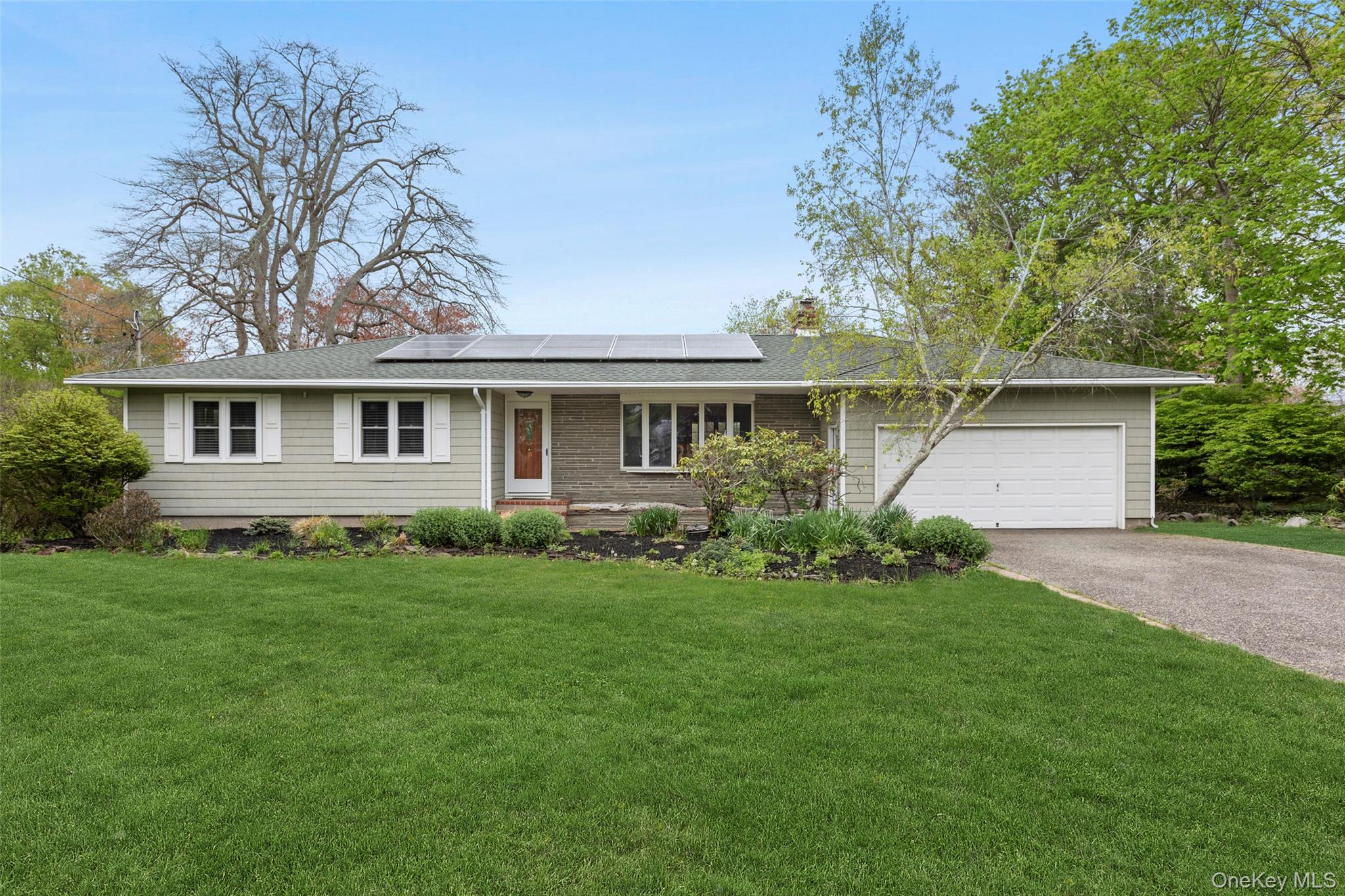 77 Evergreen Avenue Property Photo 1