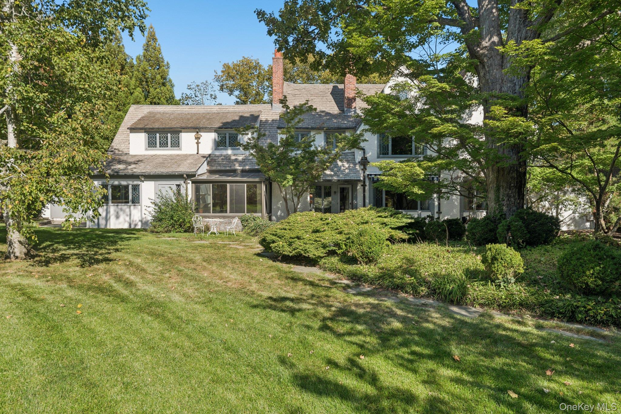 18 Heights Road Property Photo 2