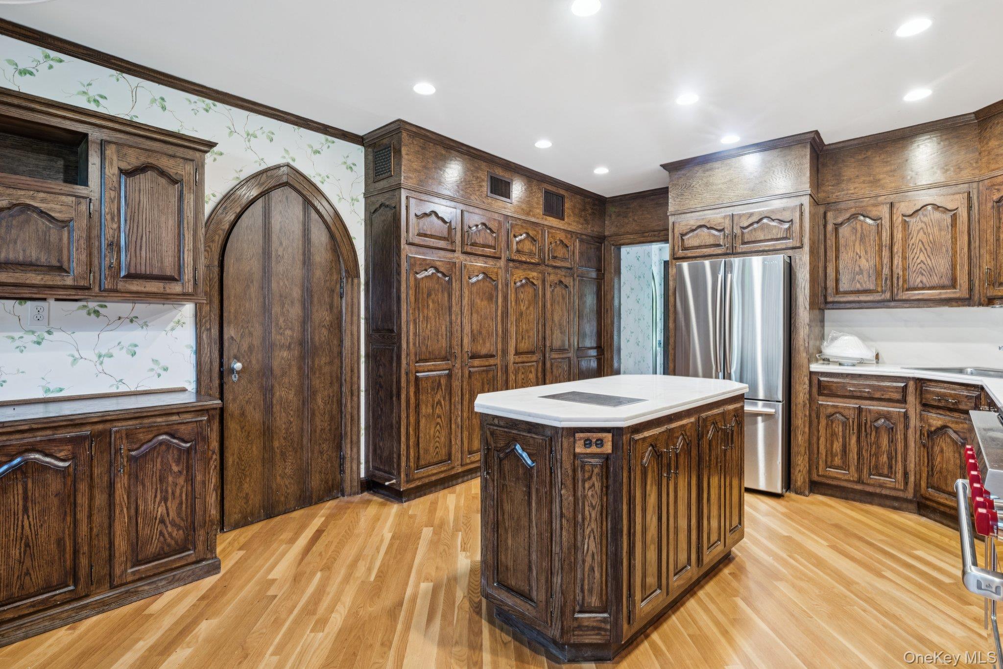 18 Heights Road Property Photo 16