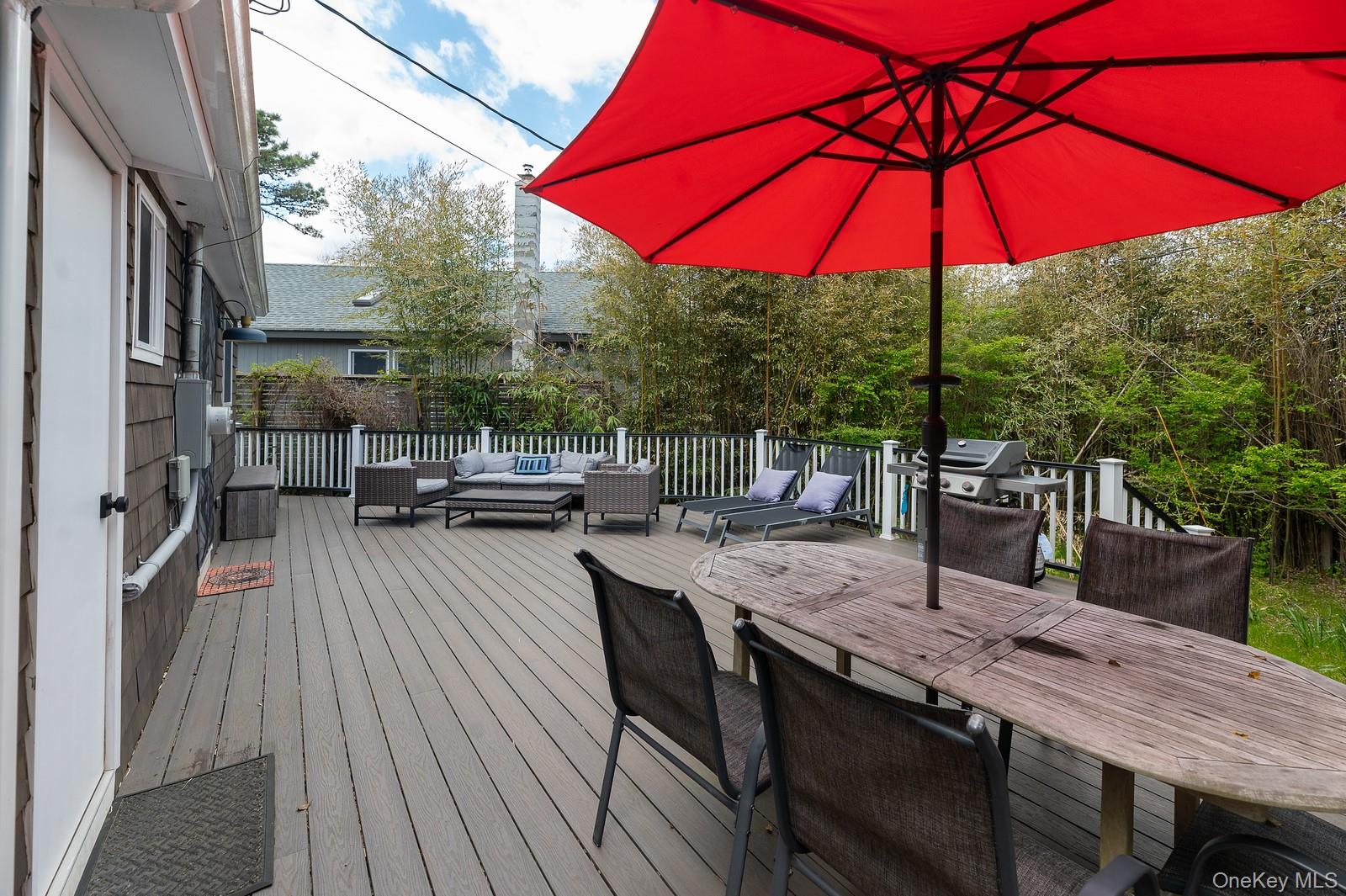 574 Bayberry Walk Property Photo 3