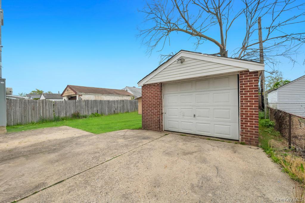 8 Francis Court Property Photo 15