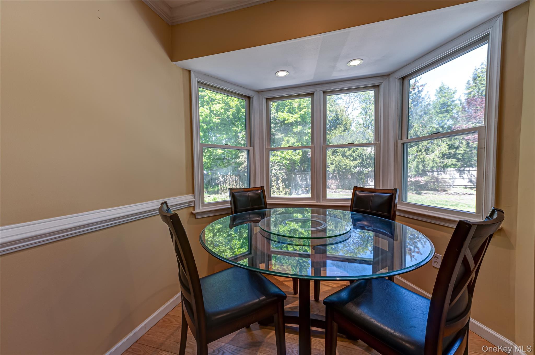 220 Windsor Avenue Property Photo 12
