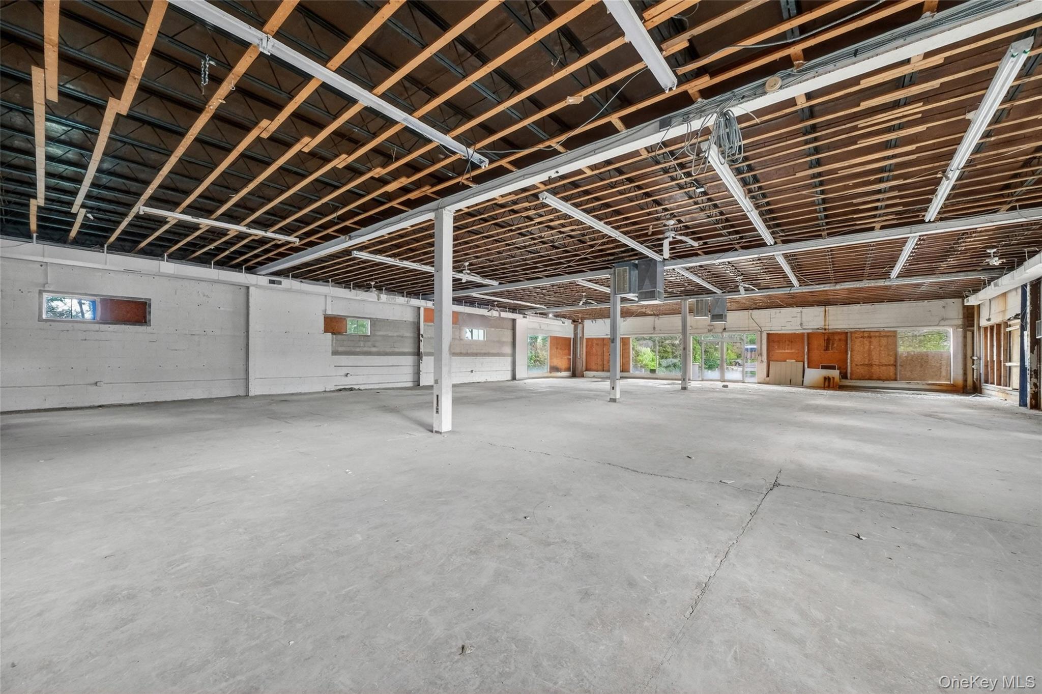 14 Route 17k Property Photo 5