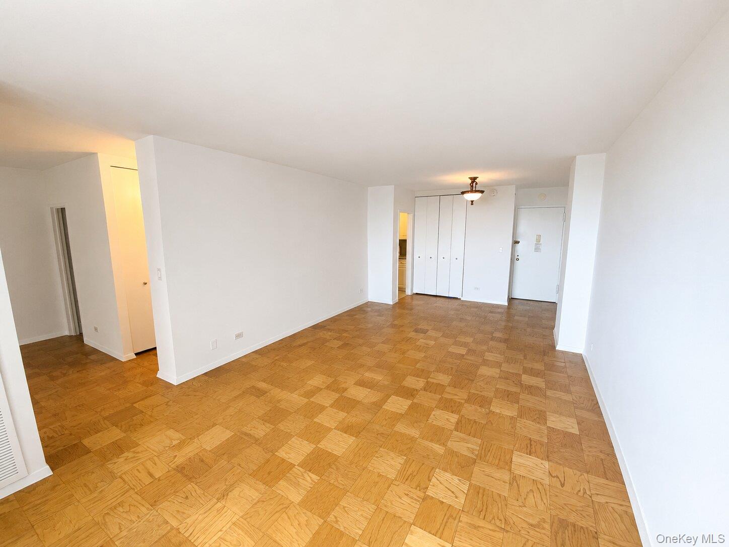 26910 Grand Central Parkway 9x Property Photo 4