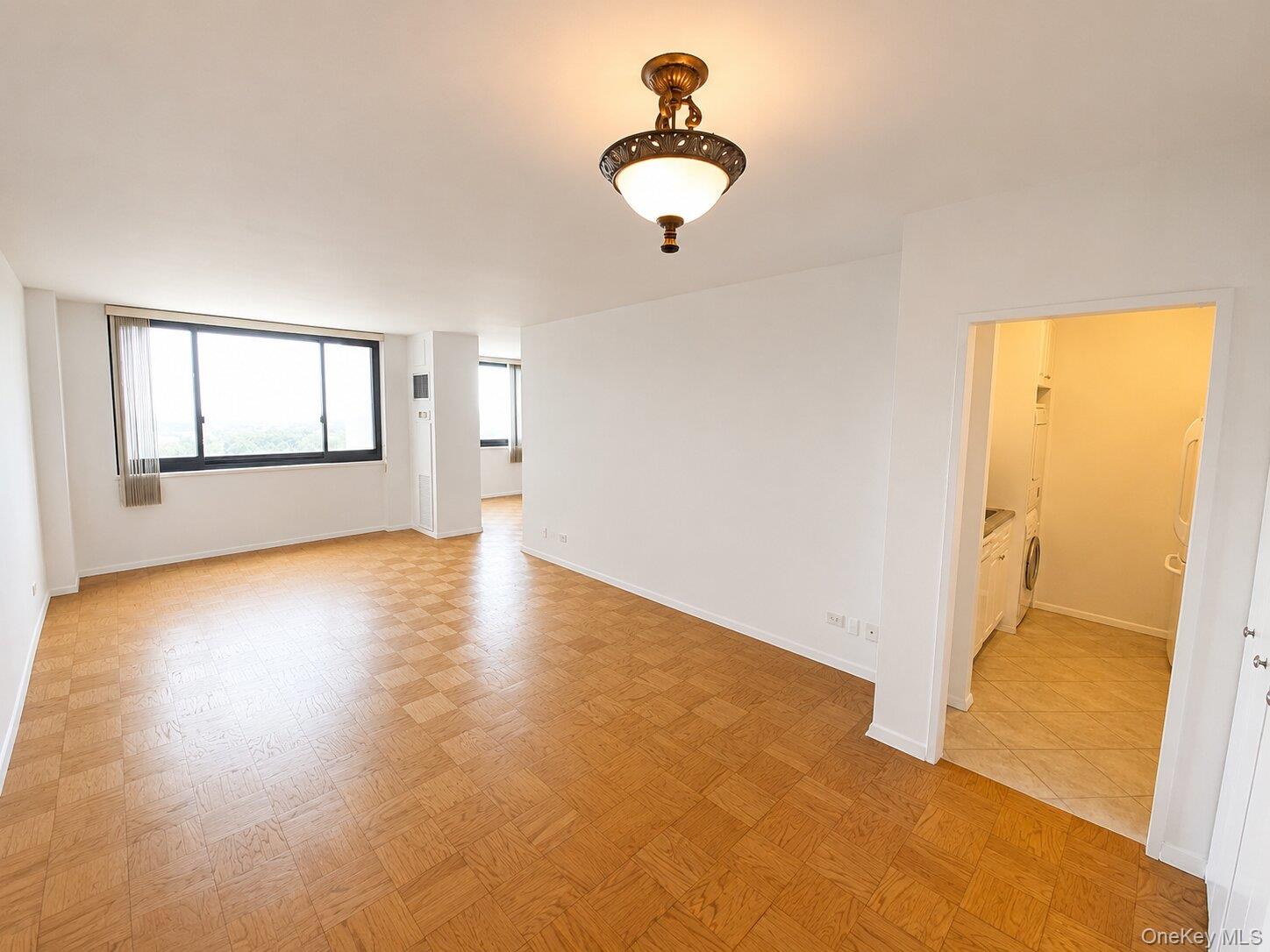 26910 Grand Central Parkway 9x Property Photo 6