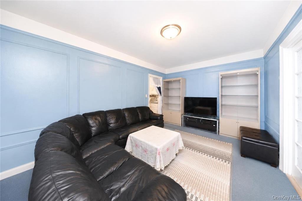 827 49th Street Property Photo 4