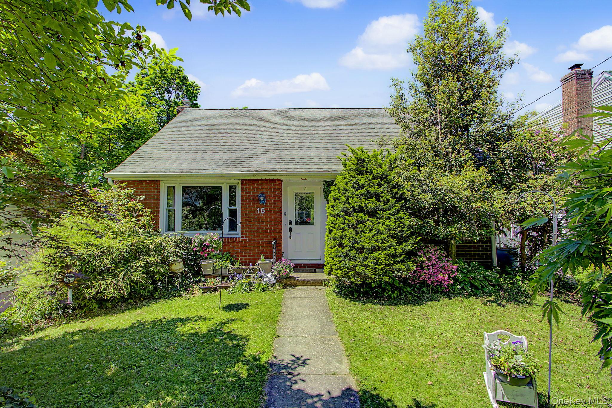 15 Beverly Road Property Photo 1