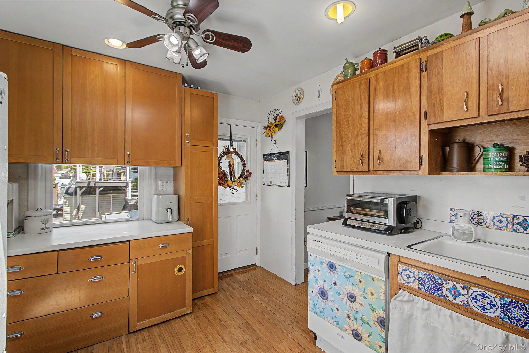 15 Beverly Road Property Photo 9