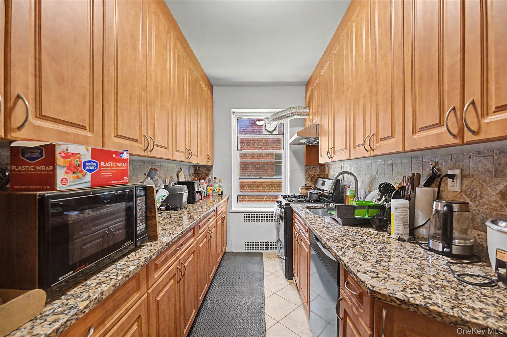 69-11 Yellowstone Boulevard A4 Property Photo 9