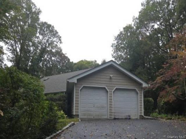 27 Spinning Wheel Lane Property Photo 2