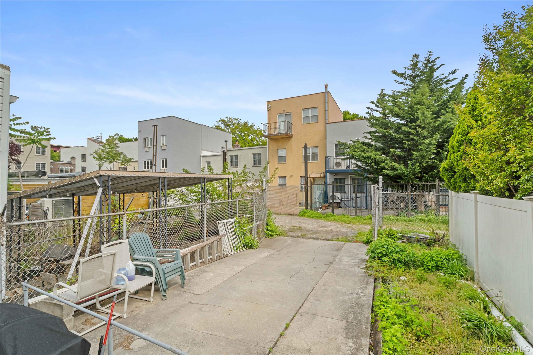 2325 24th Street Property Photo 6