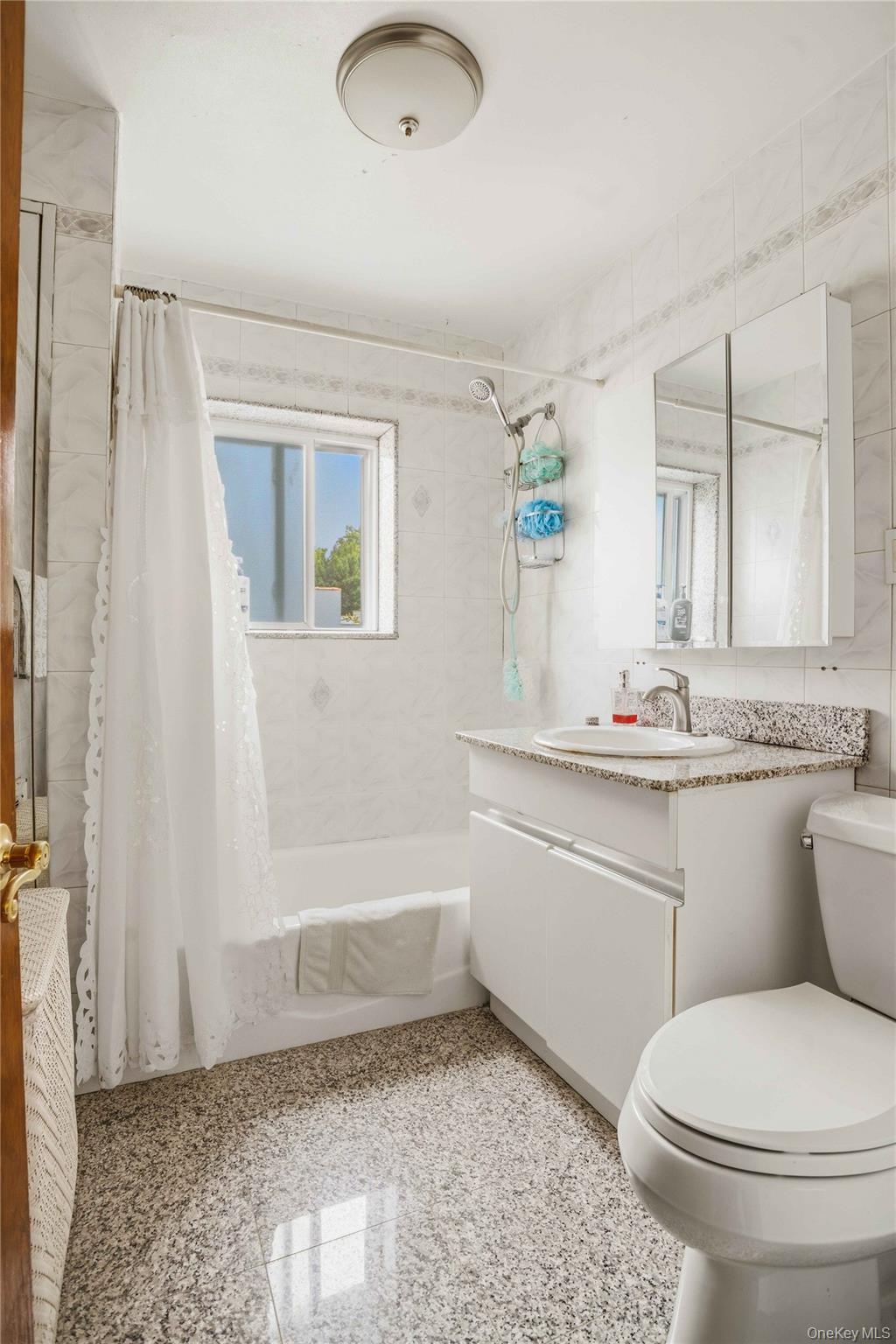 2325 24th Street Property Photo 13