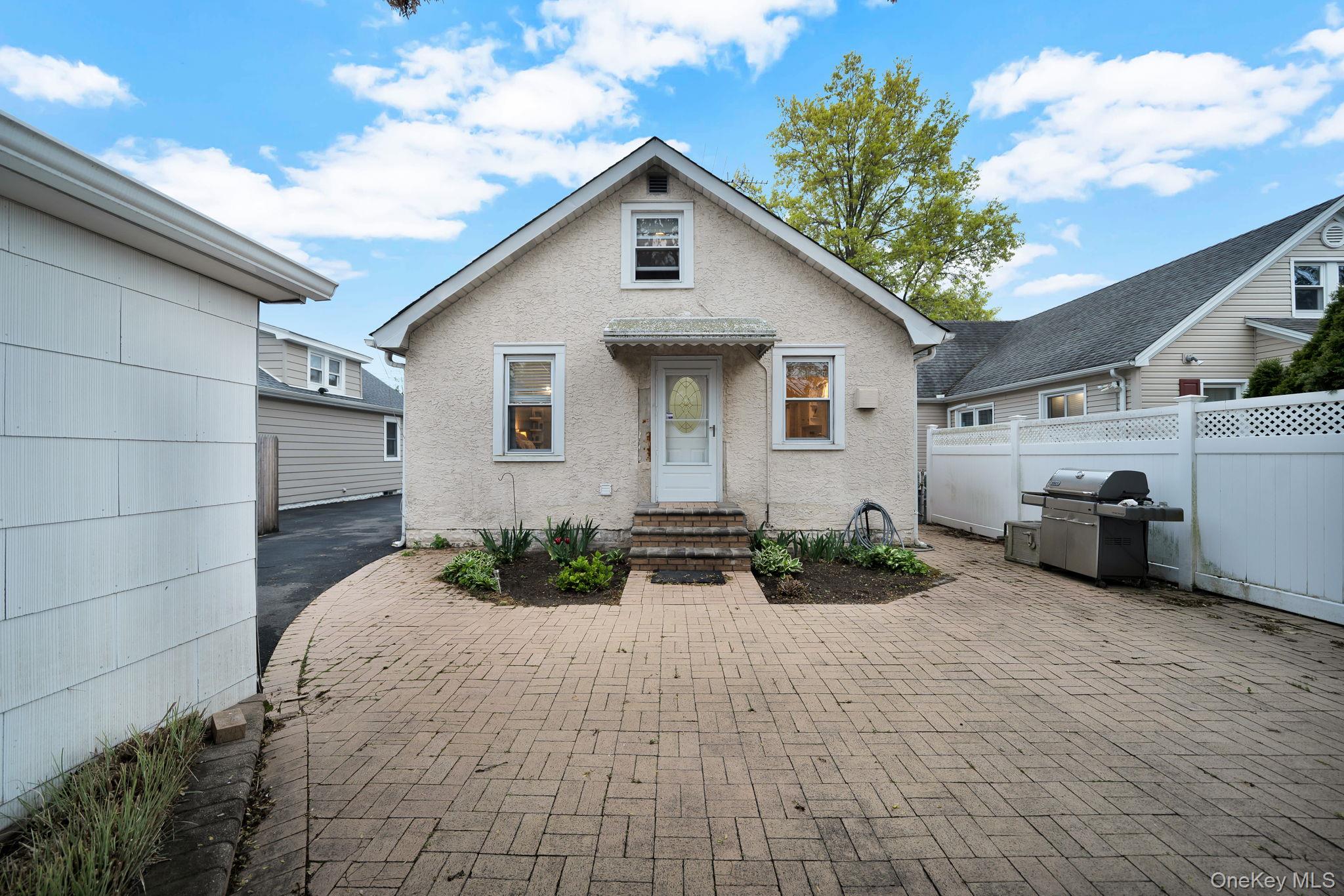 35 Orchard Street Property Photo 41