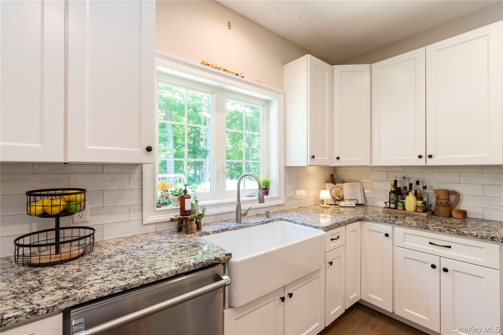 37 Biltmore Drive Property Photo 14