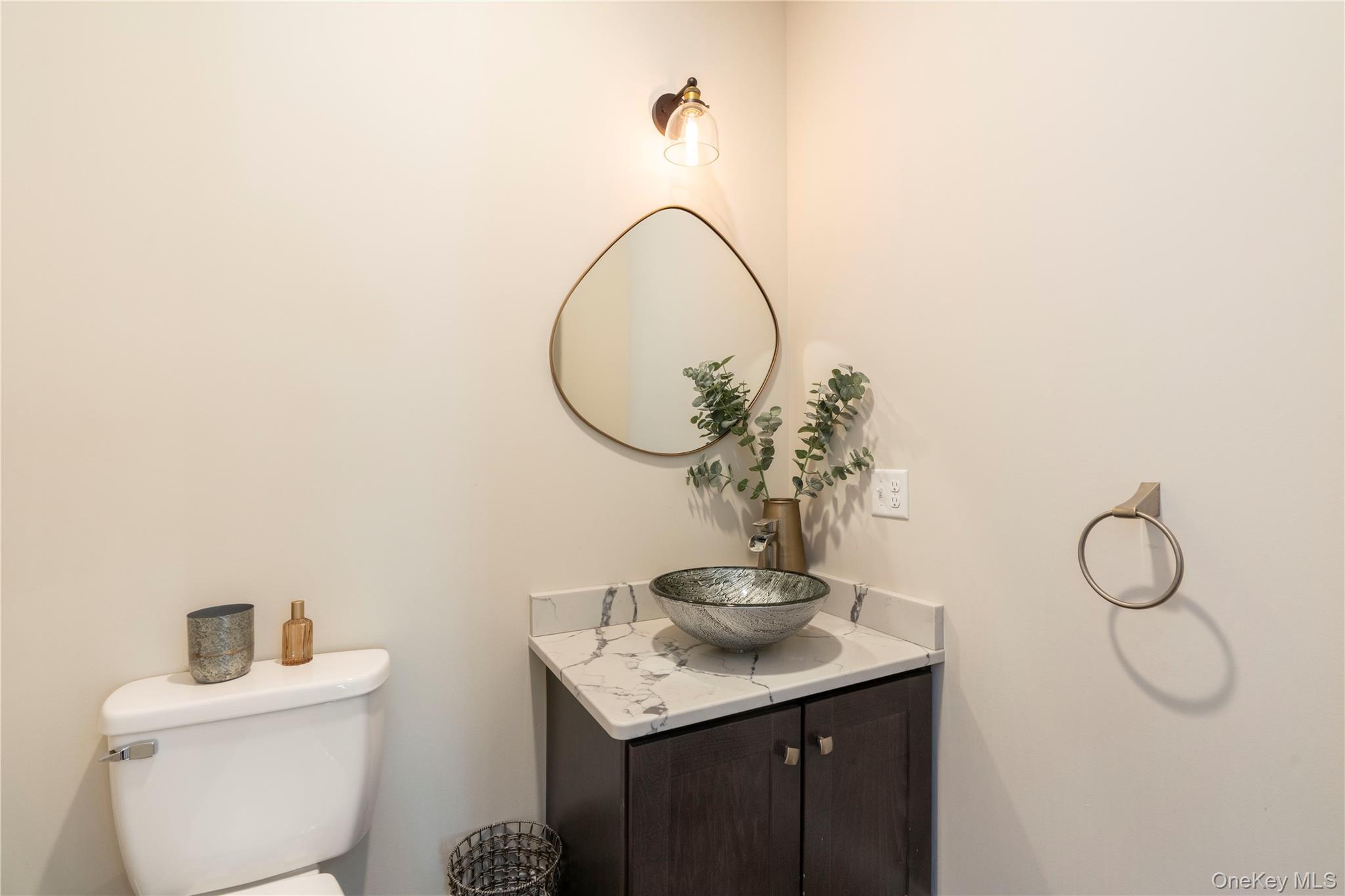 37 Biltmore Drive Property Photo 27