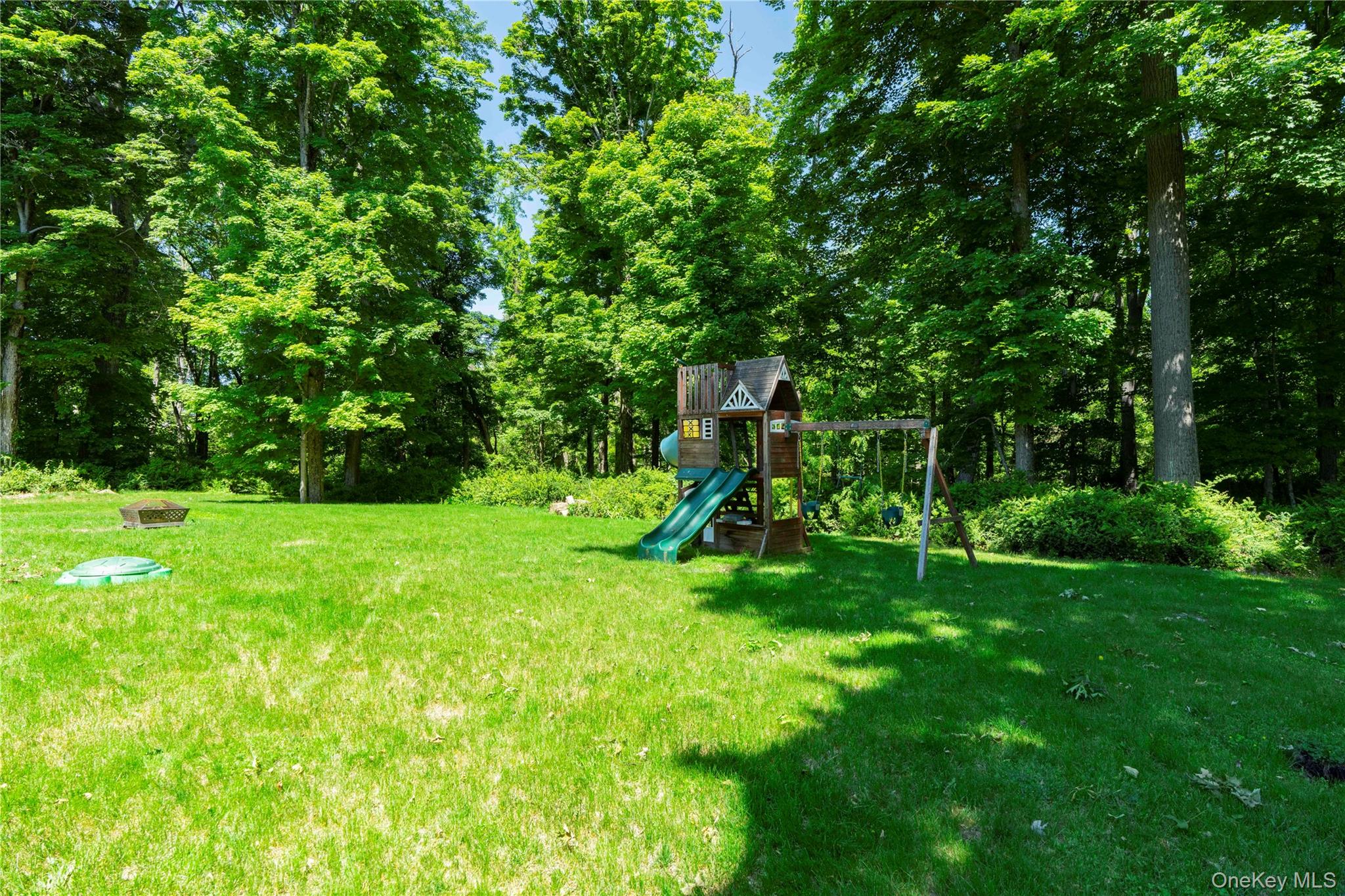 37 Biltmore Drive Property Photo 38