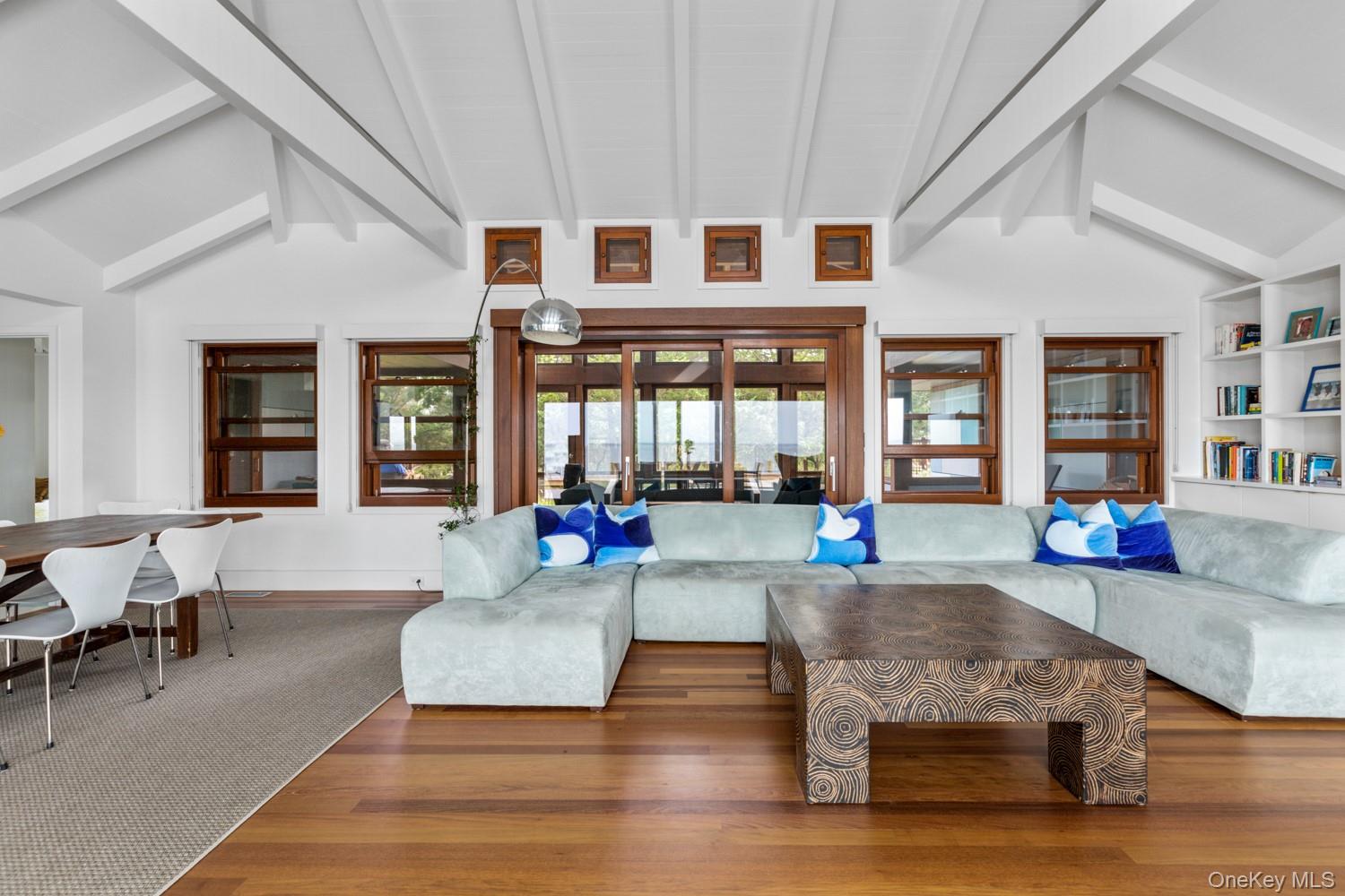 19 Bayview Walk Property Photo 11