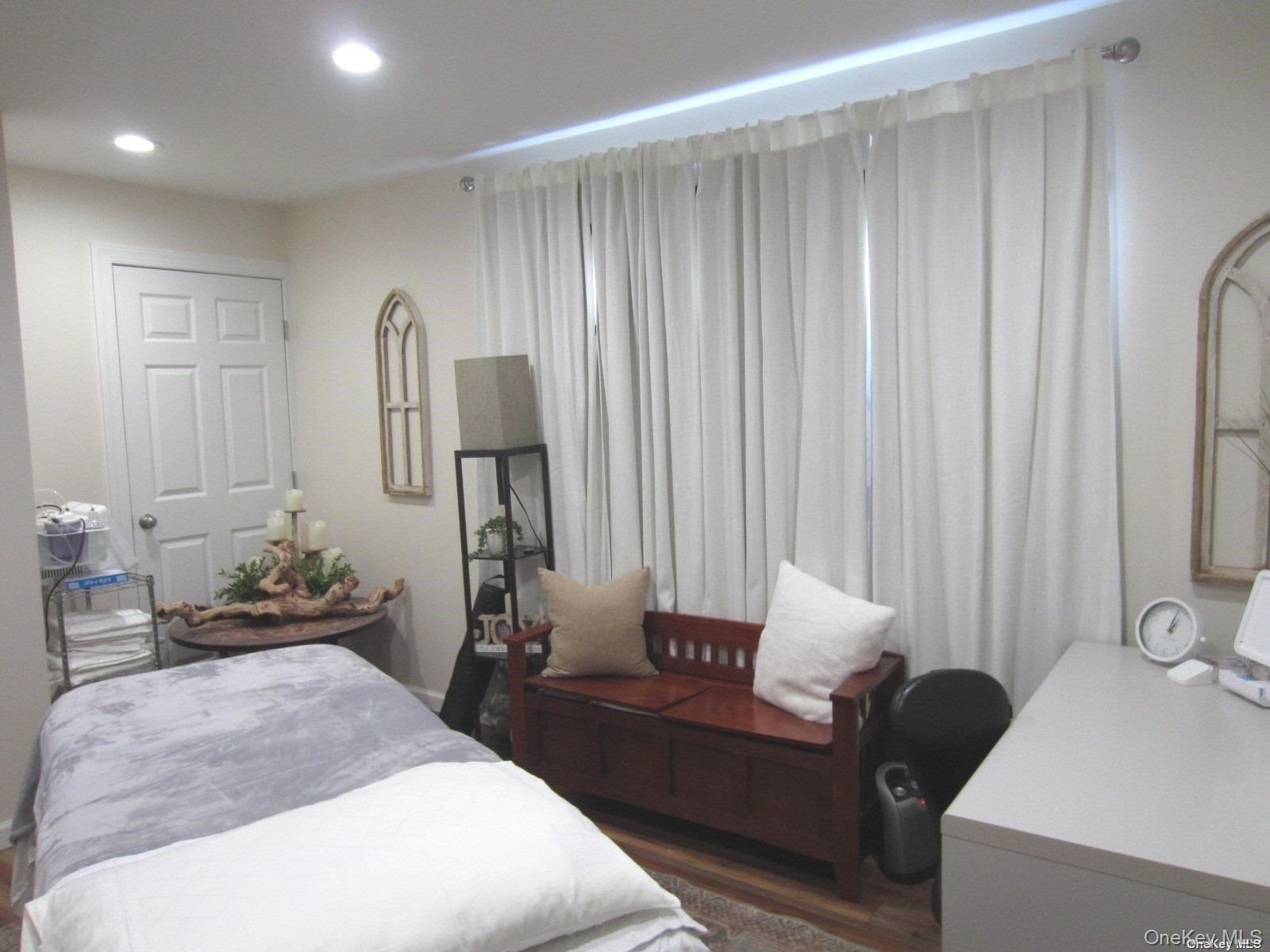 59 Nesconset Highway B Property Photo 4