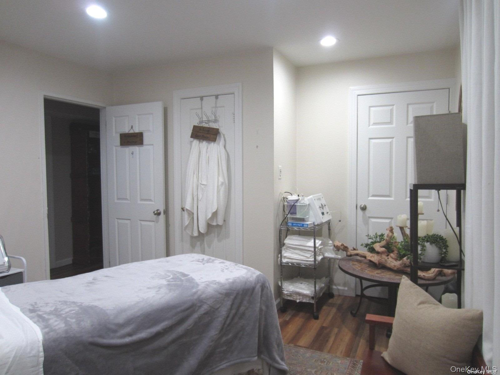 59 Nesconset Highway B Property Photo 5