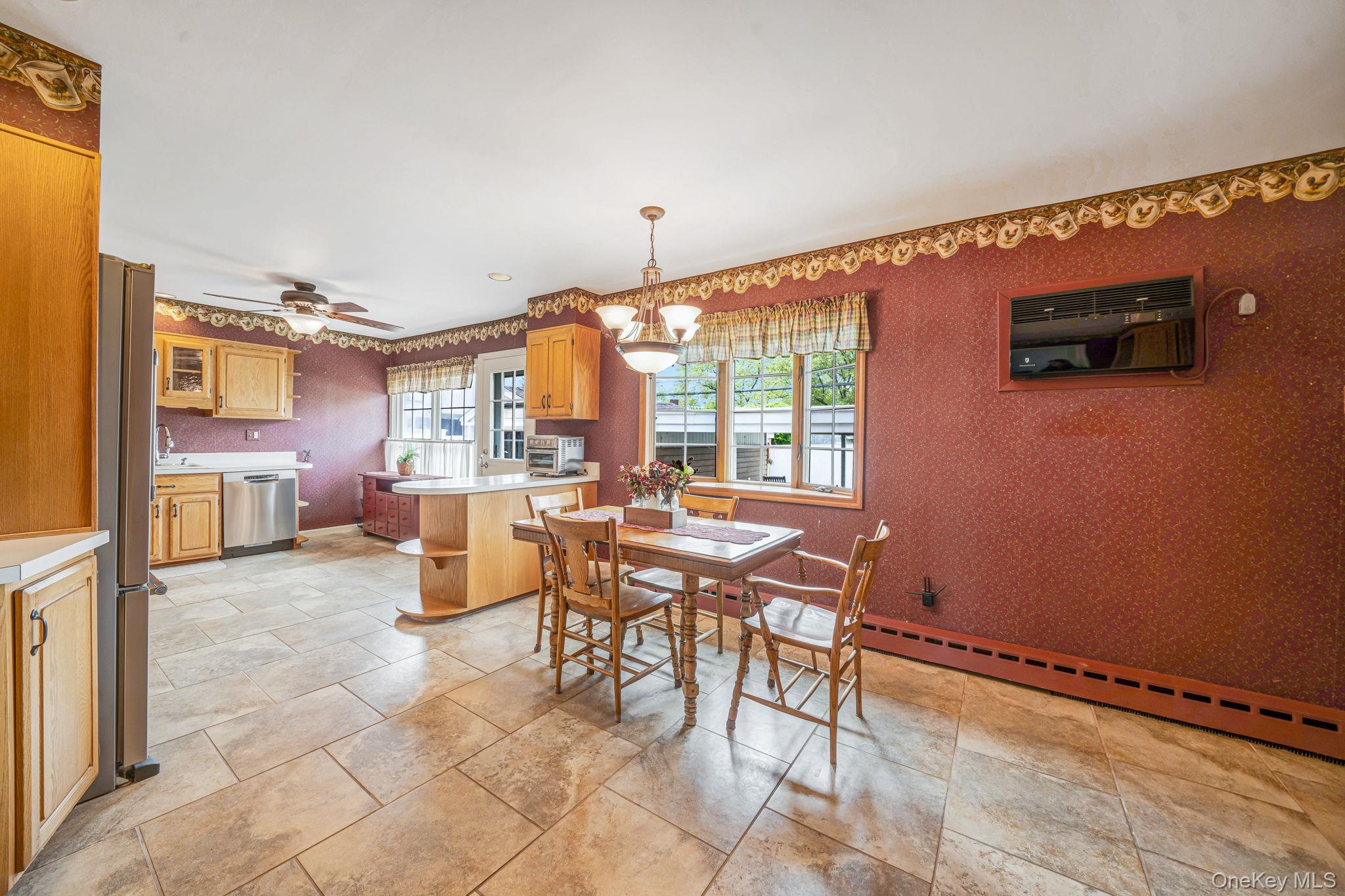 568 Chestnut Lane Property Photo 8