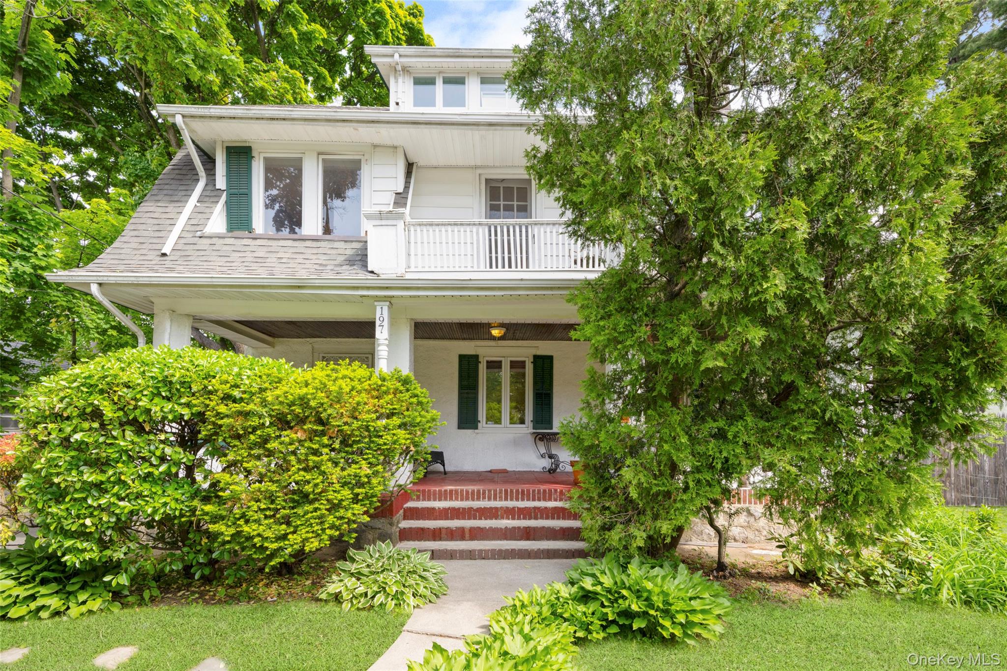 197 Coligni Avenue Property Photo 1