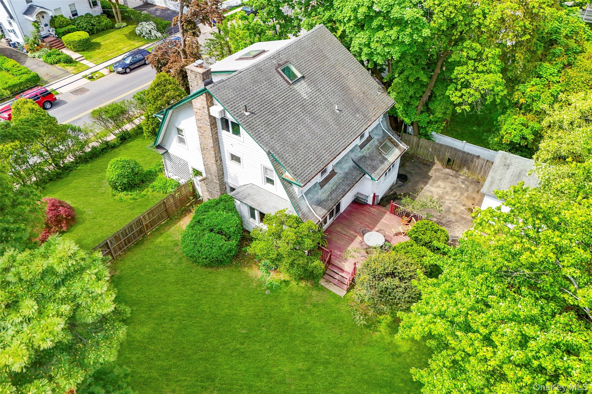 197 Coligni Avenue Property Photo 3
