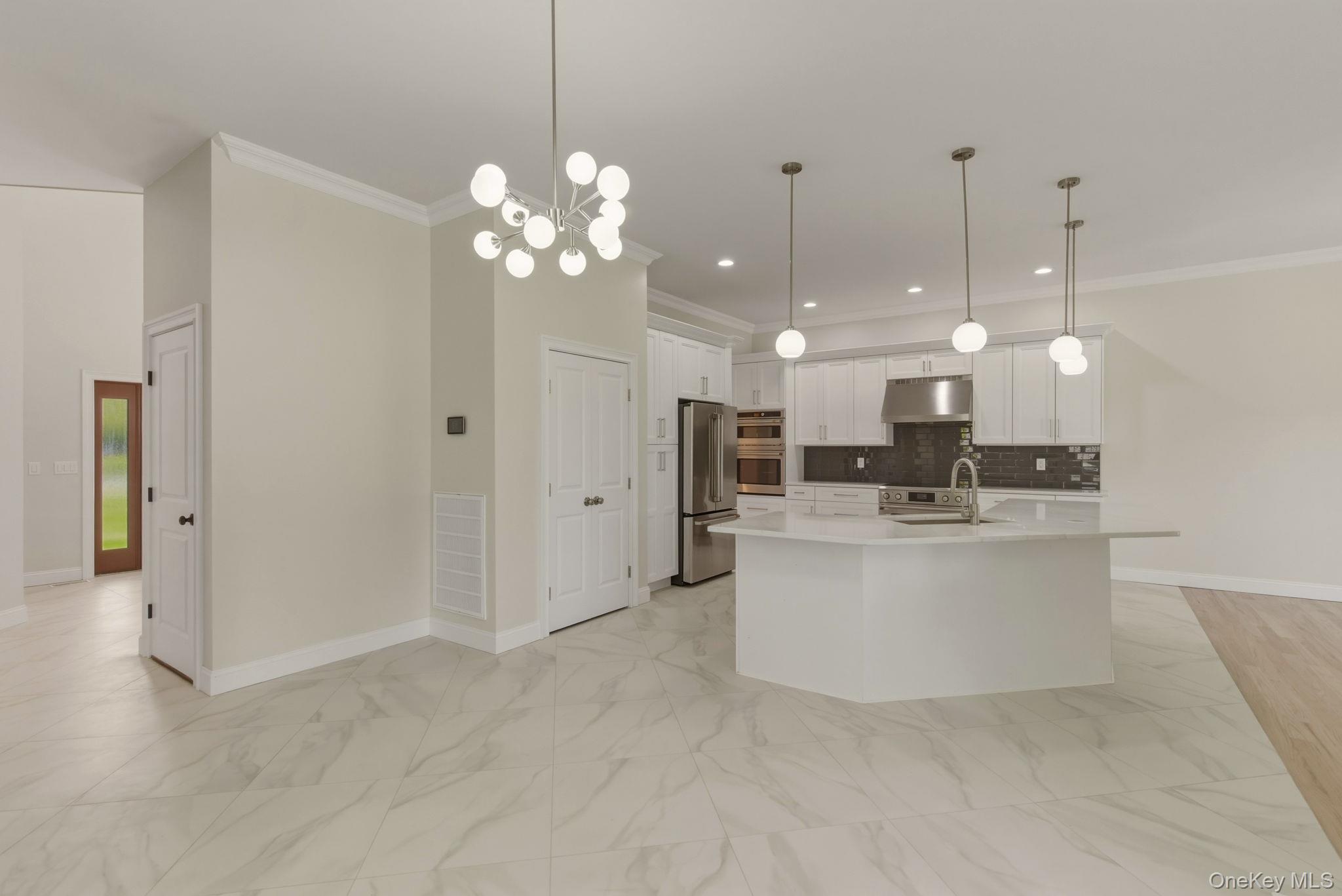 95 Grassy Pond Drive Property Photo 12